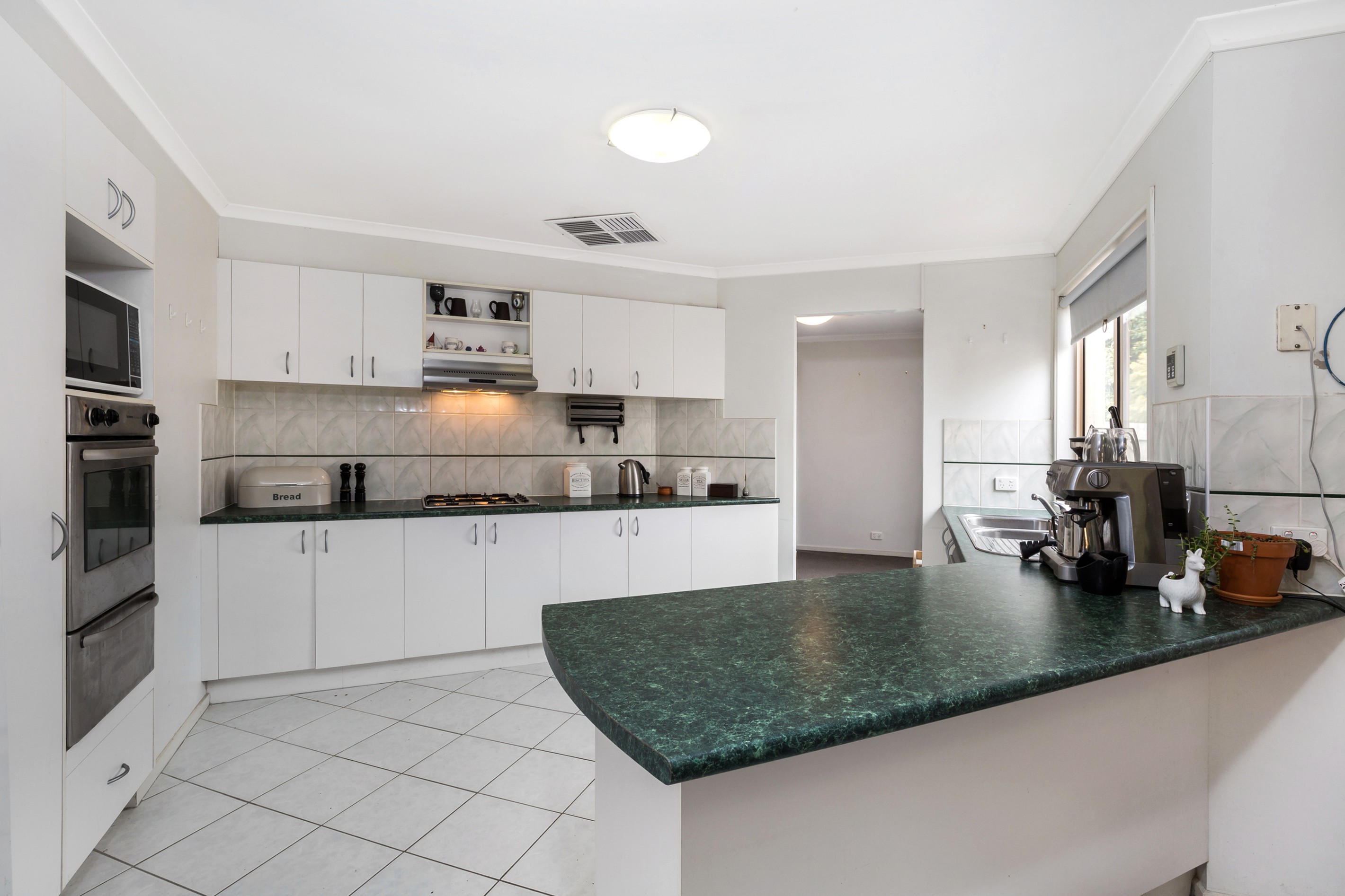 109 Fairway Drive, Rowville, VIC 3178