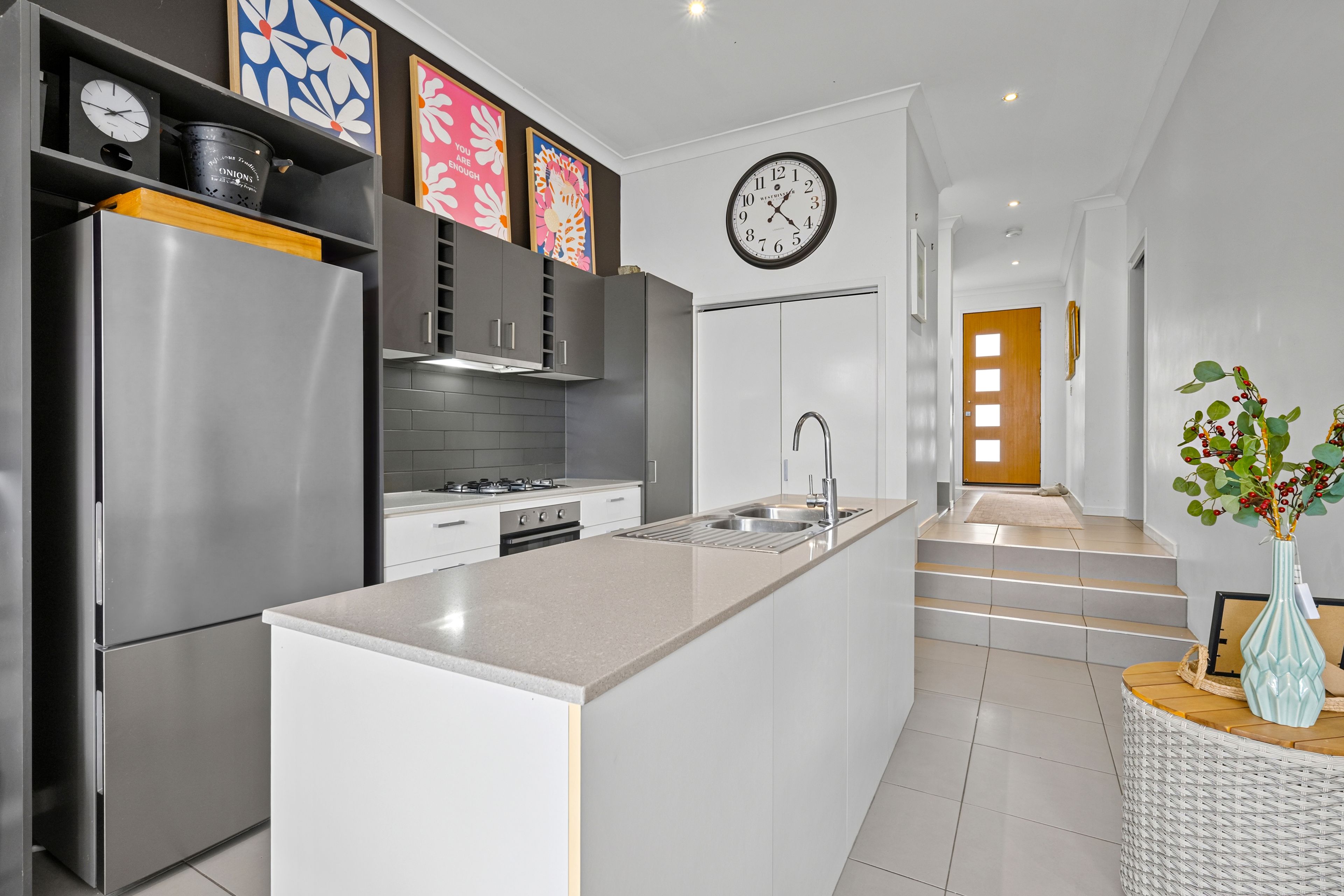 6A Grandis Close — photo 3 of 19