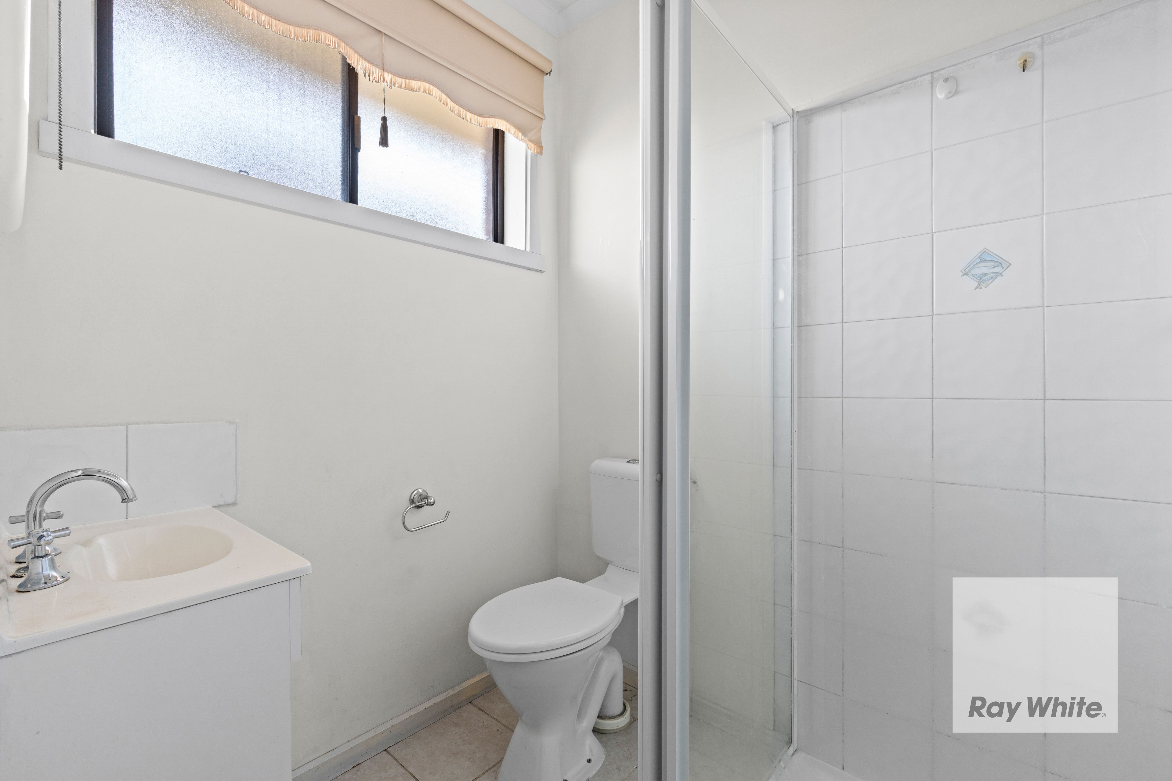 48 Taunton Drive — photo 5 of 12