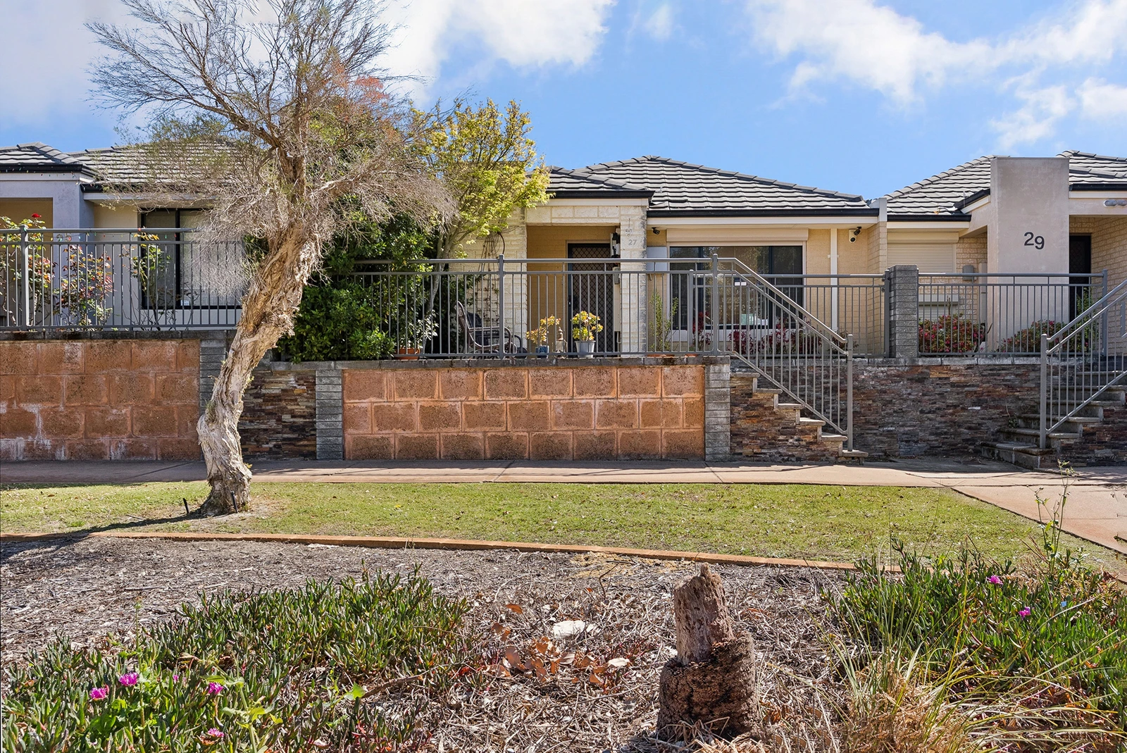 27 Redstone Trail, Ellenbrook, WA 6069