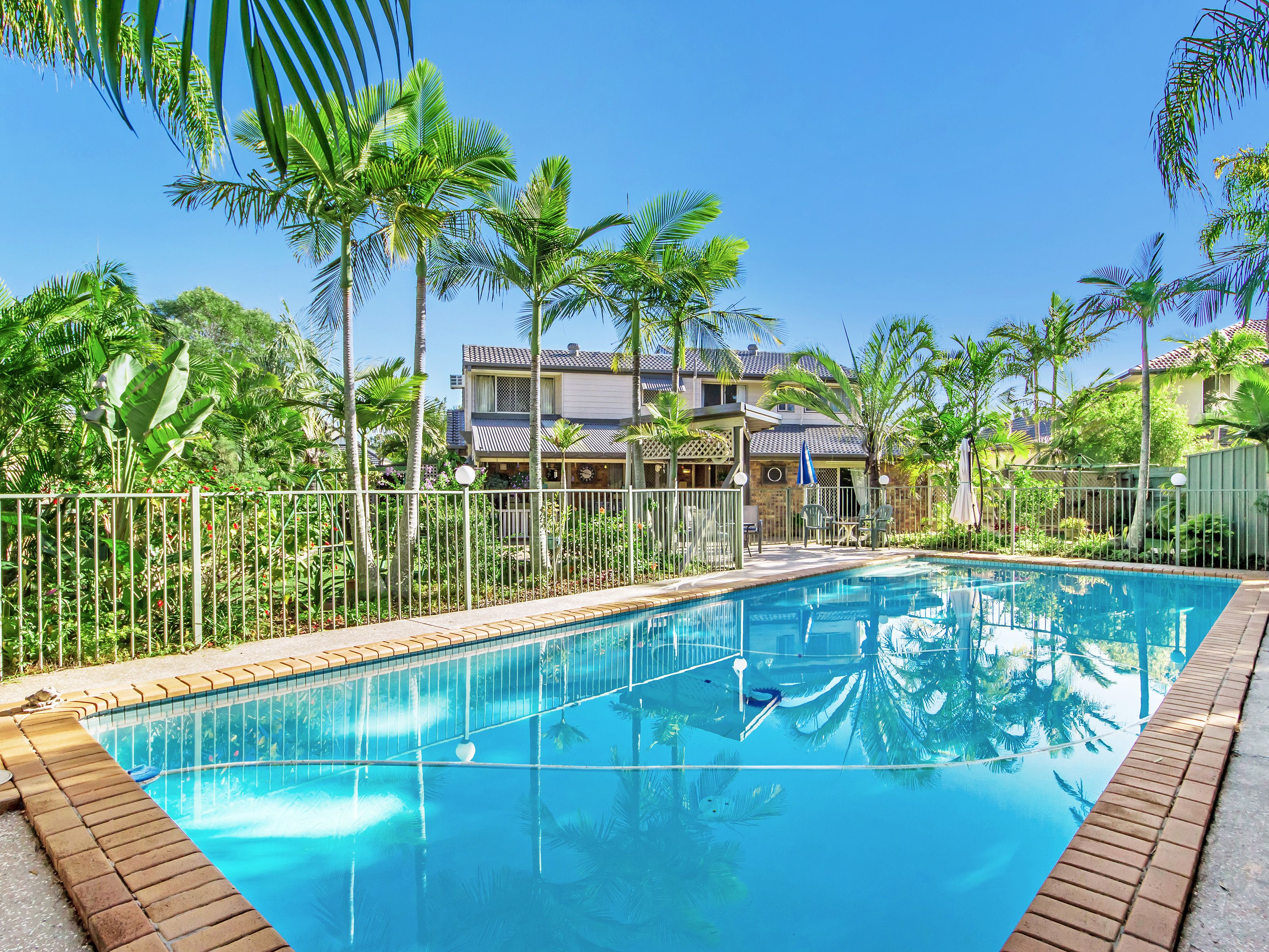 21 St Ives Drive, Robina, QLD 4226
