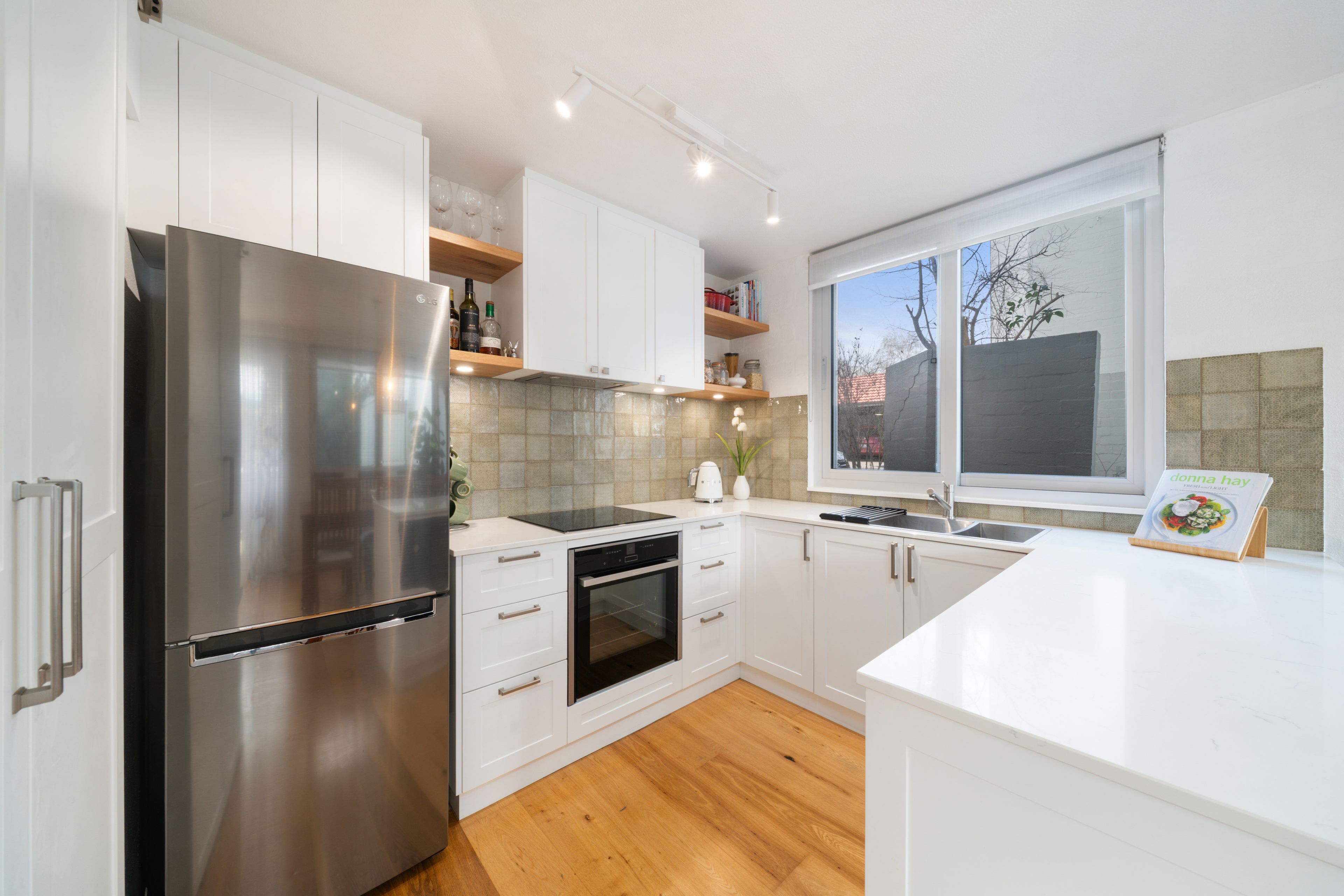 20/47 Eyre Street — photo 7 of 16