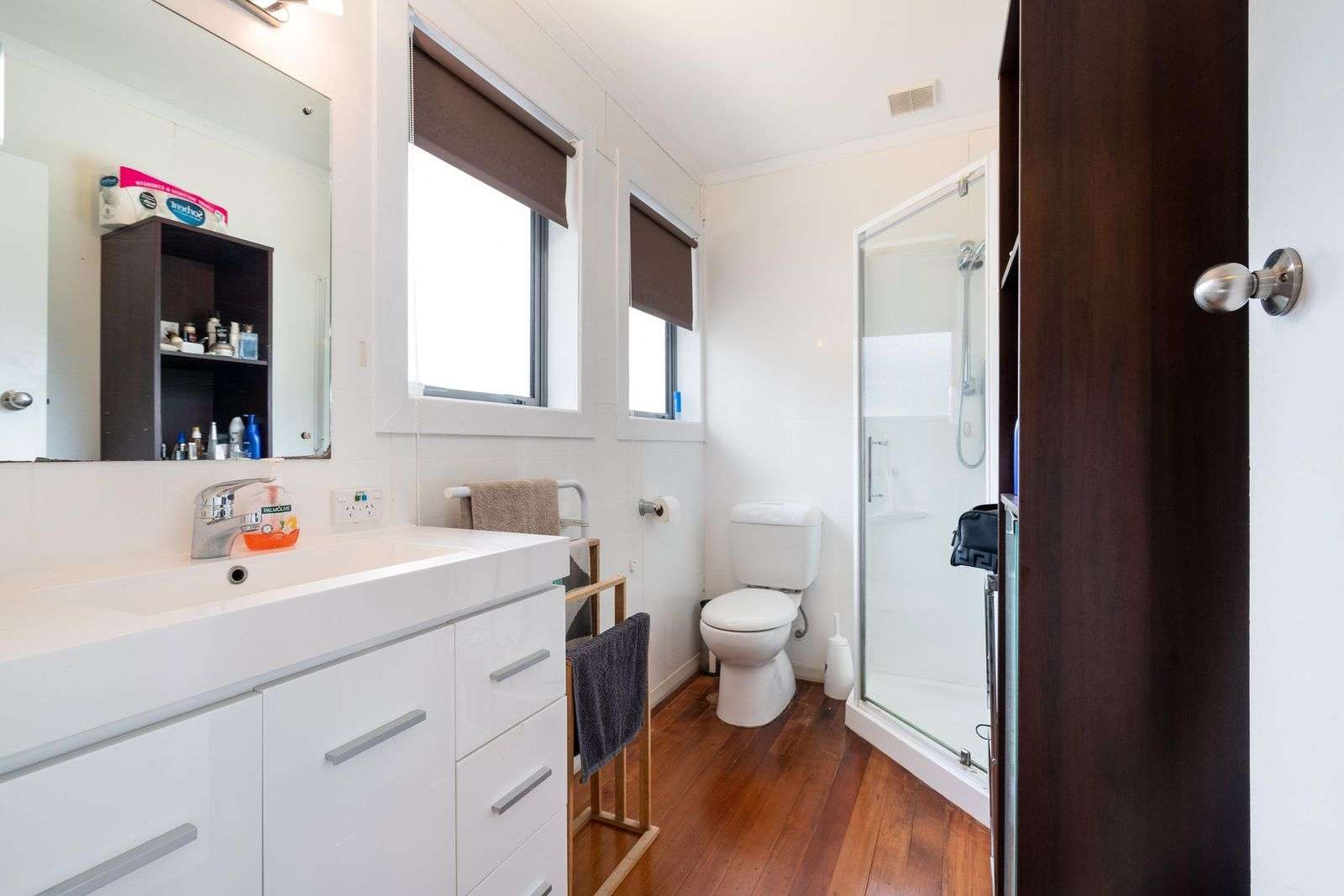 17 Larkins Street photo 11