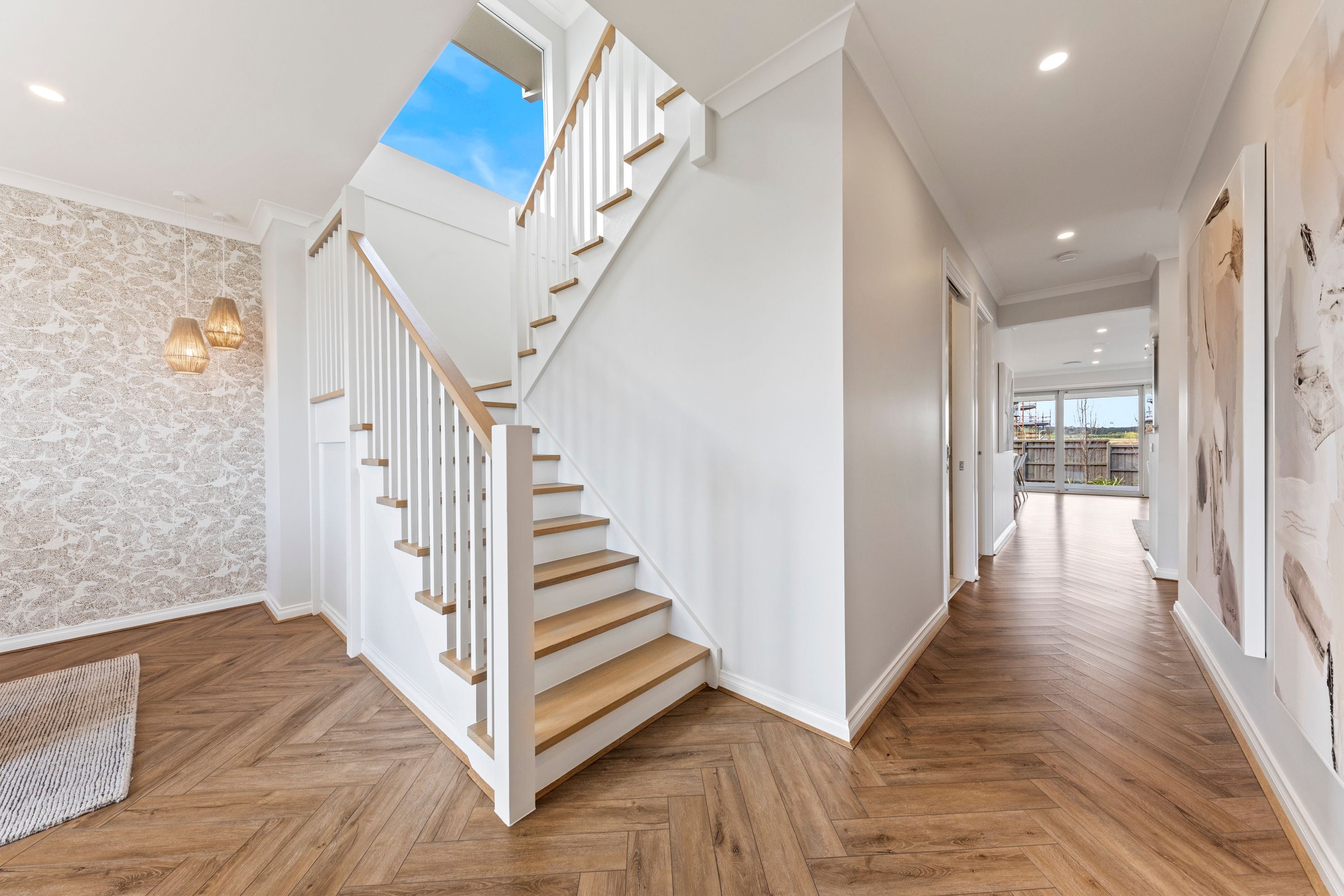 58 Apsley Parkway — photo 11 of 30