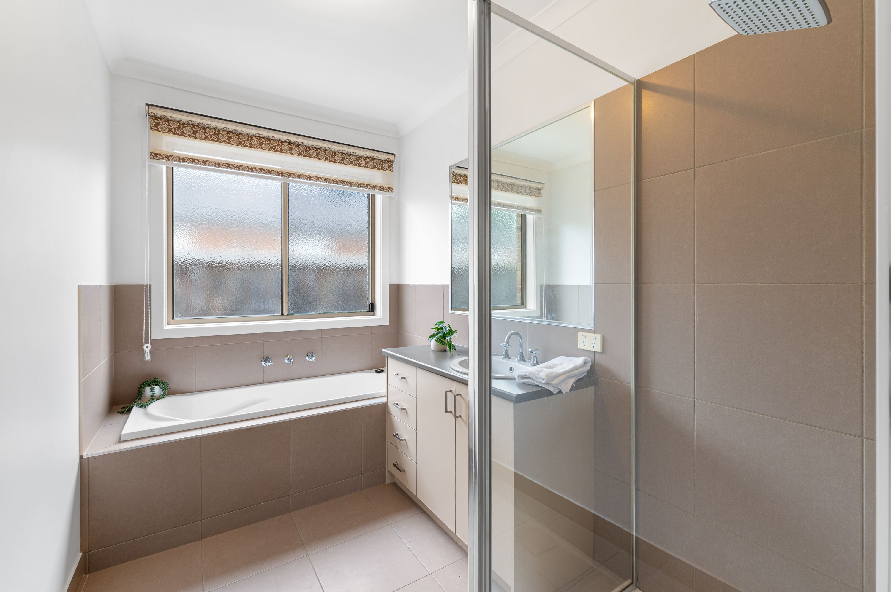 54 Mirrabucca Promenade — photo 11 of 16