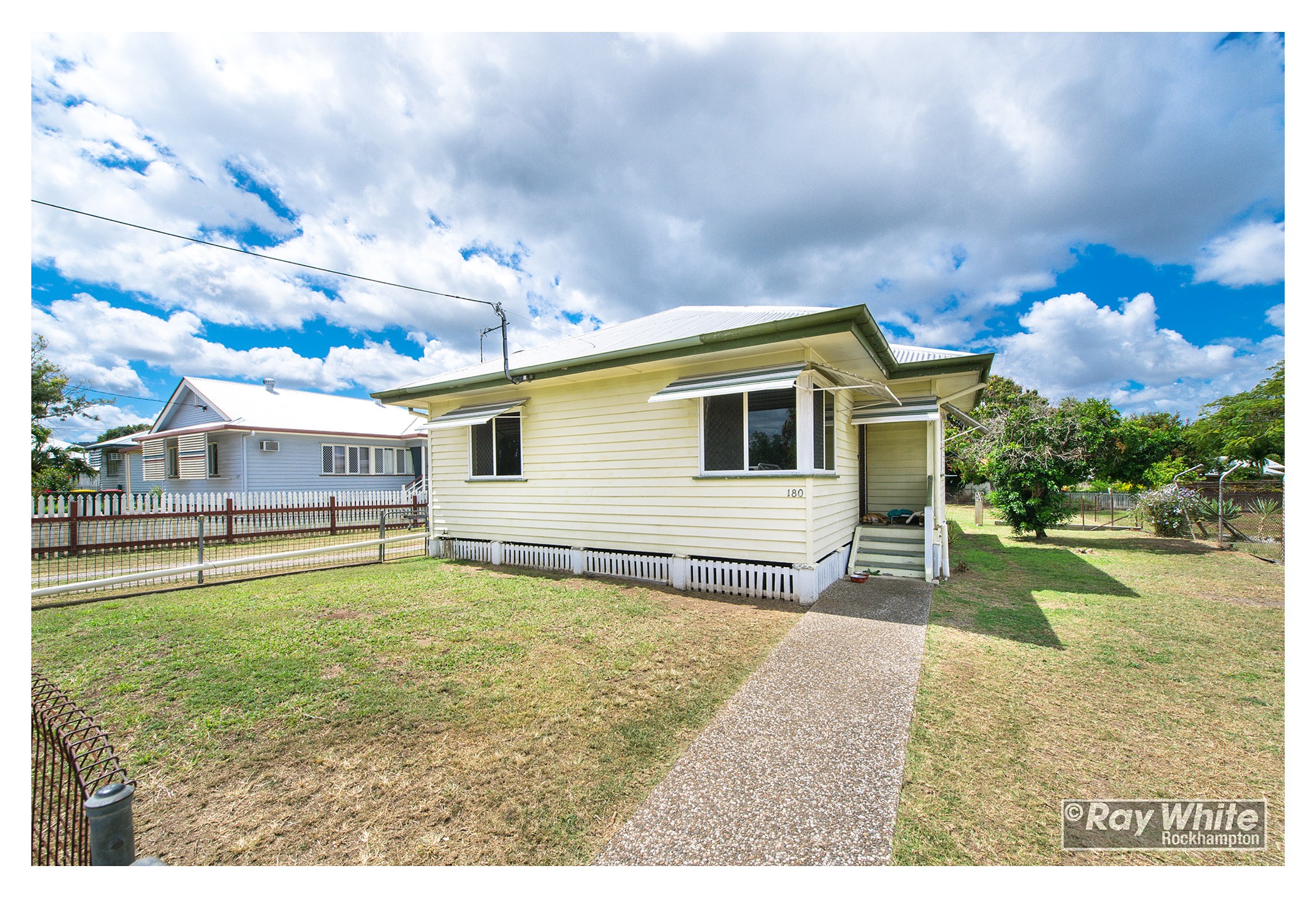 180 Baker Street, Koongal, QLD 4701