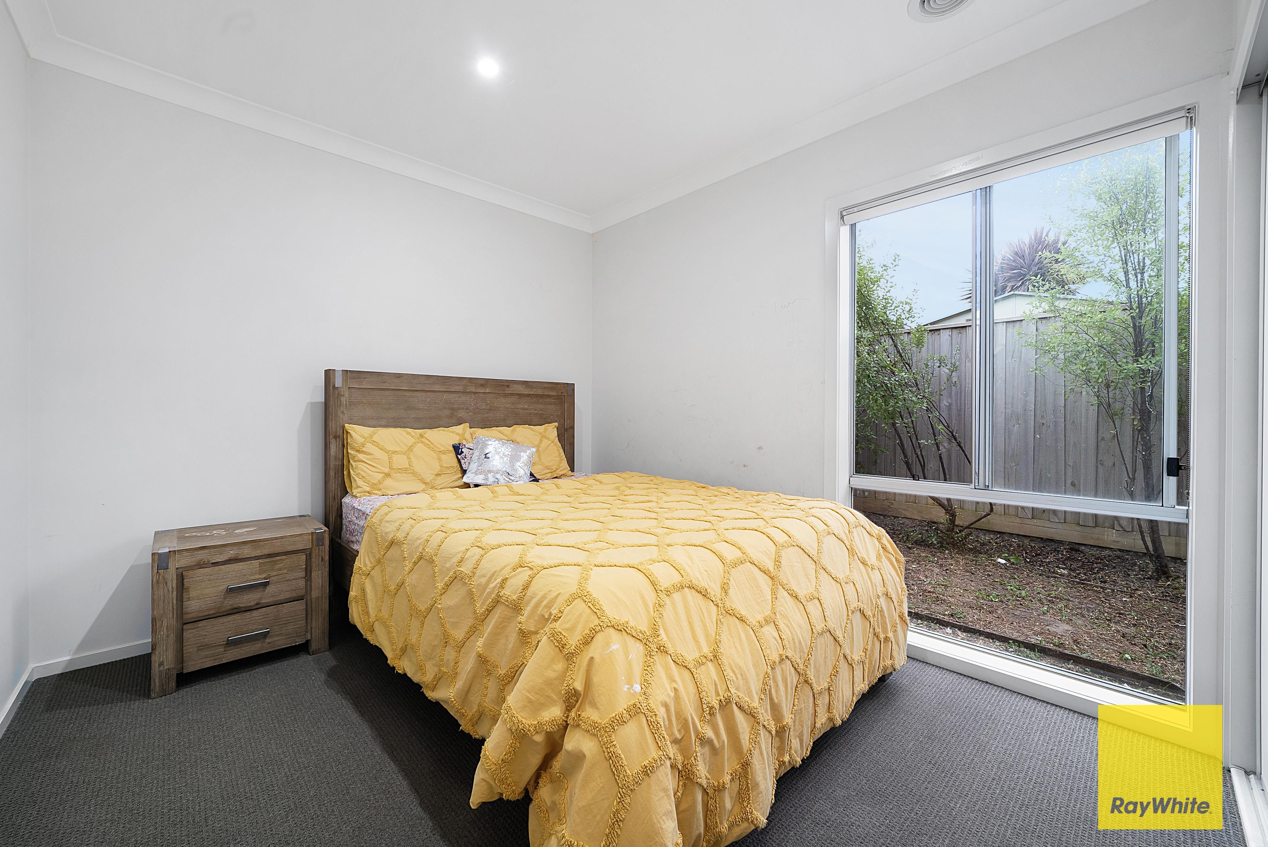 100 Grassbird Drive, Point Cook, VIC 3030