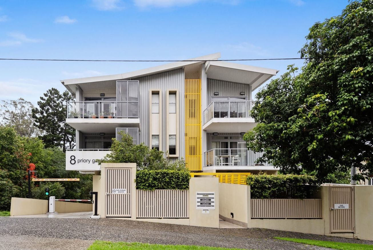 8 Priory Street, Indooroopilly QLD 4068