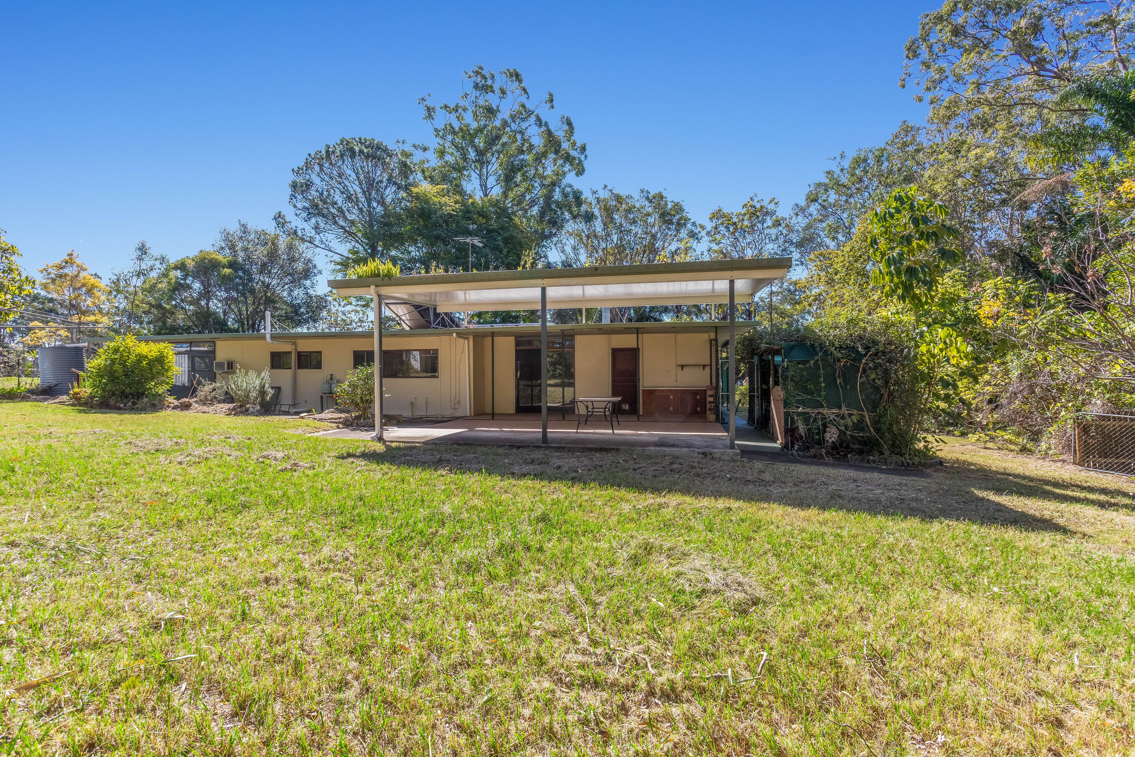 44 Boscoe Road — photo 11 of 25