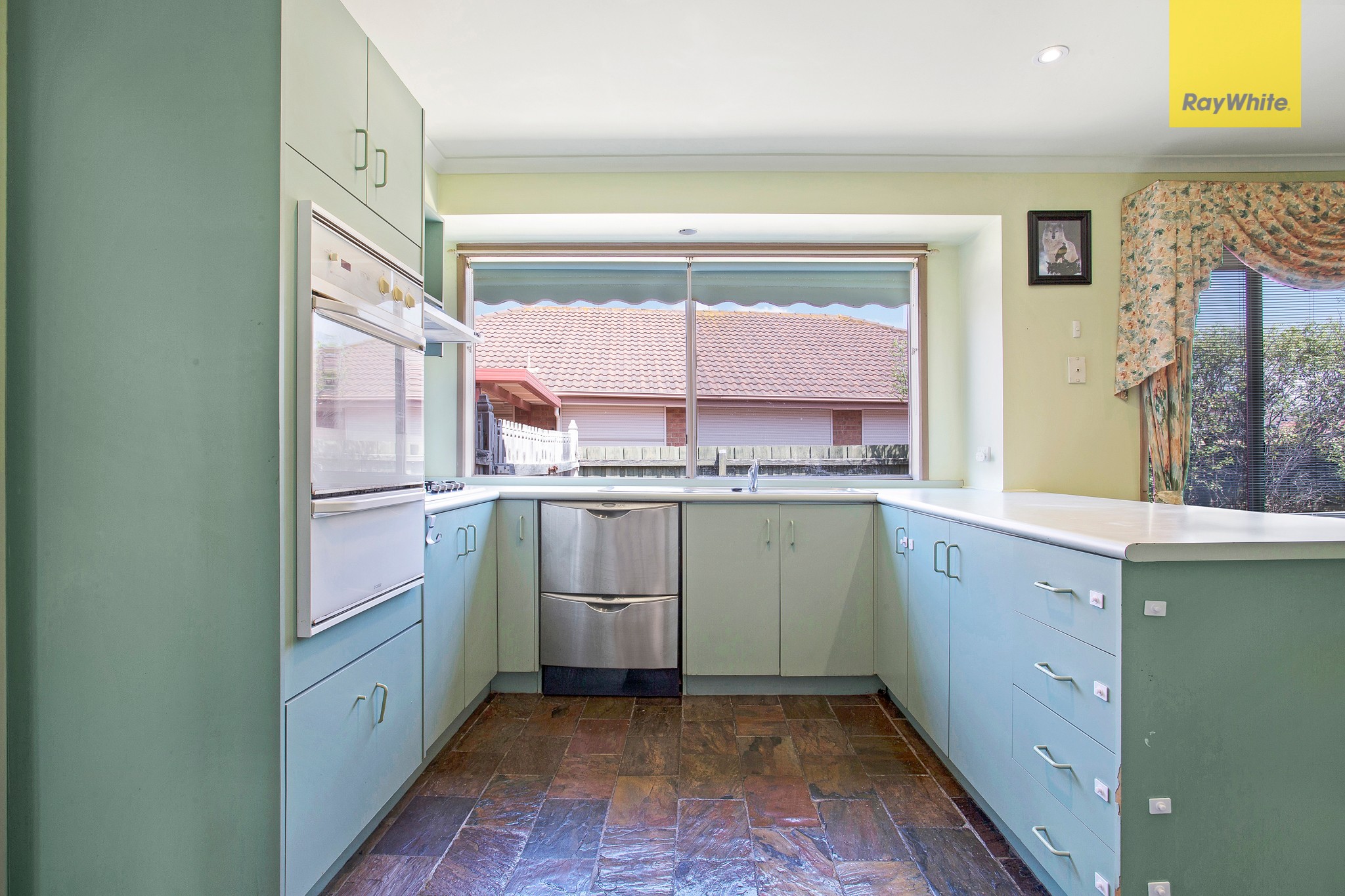16 Farmhouse Court, Sydenham, VIC 3037