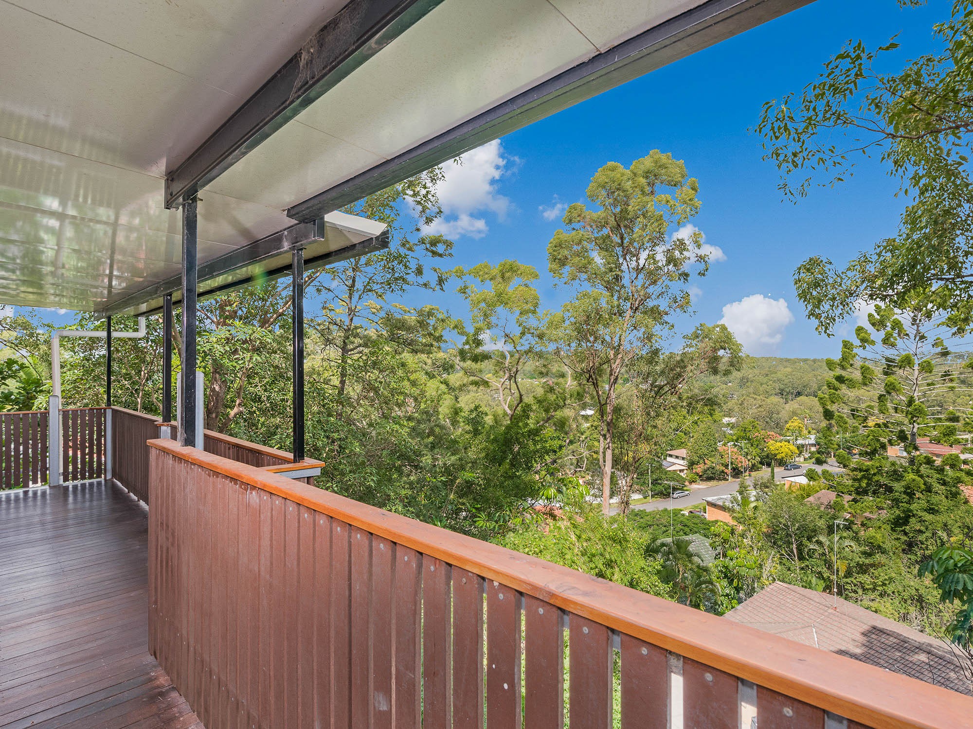 15 Cluden Street, Holland Park West, QLD 4121