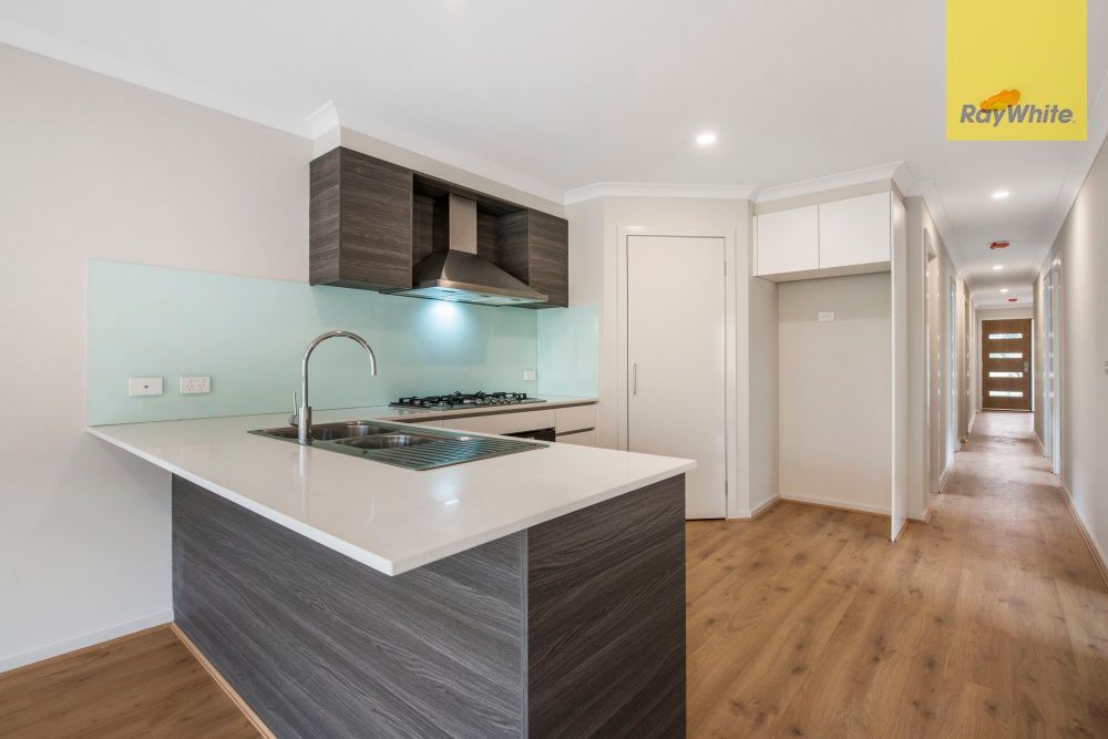 55 Troups Creek Promenade, Narre Warren, VIC 3805