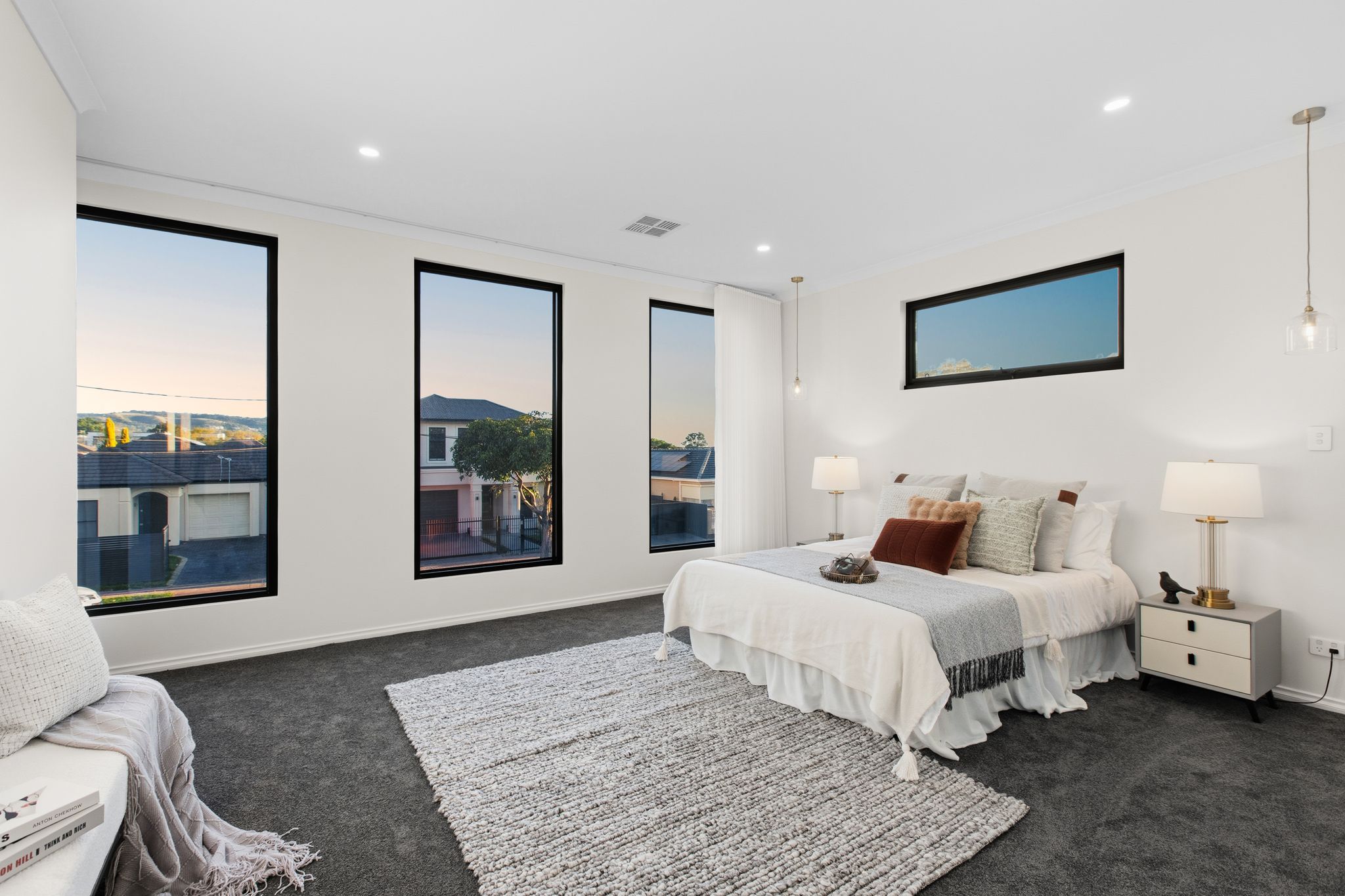 33 Shelley Street — photo 11 of 21