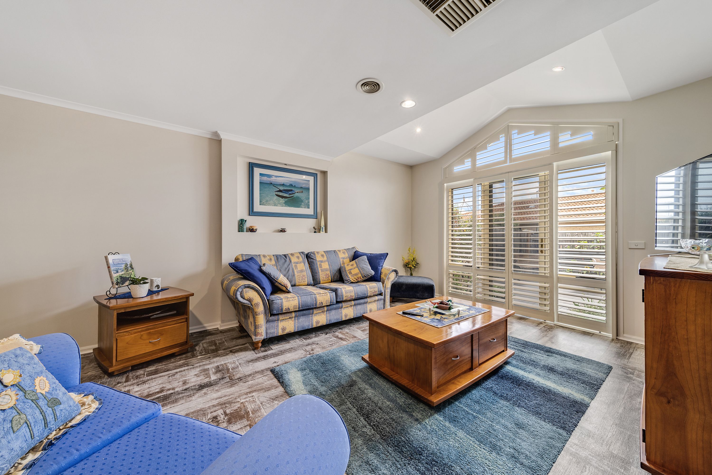 2/48 Betty Maloney Crescent, Banks, ACT 2906