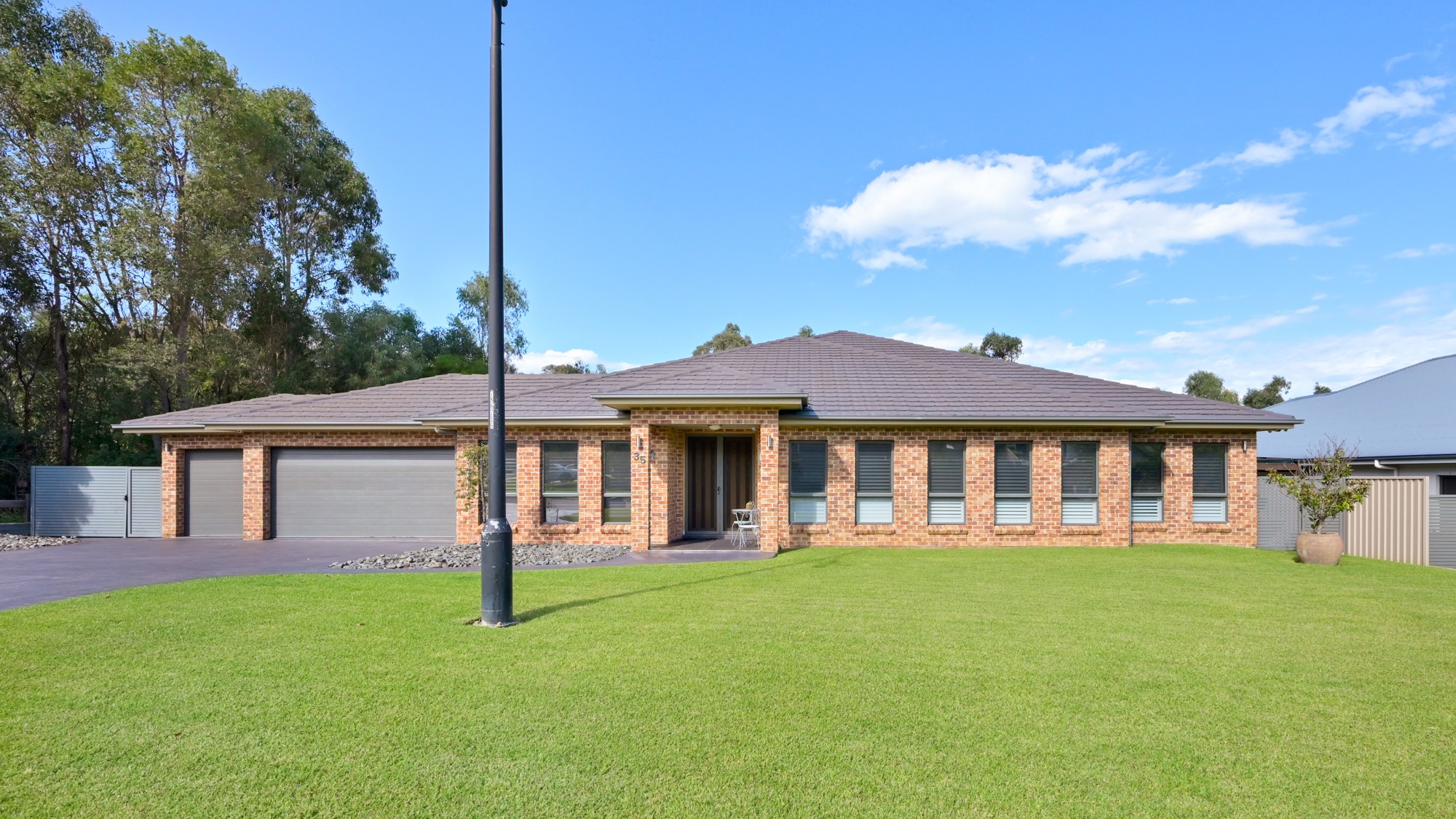 35 Hawthorne Circuit, Harrington Park, NSW 2567