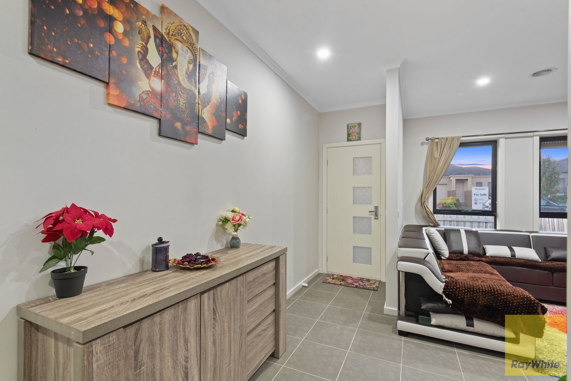 2/11 Mcdougall Place, Truganina, VIC 3029