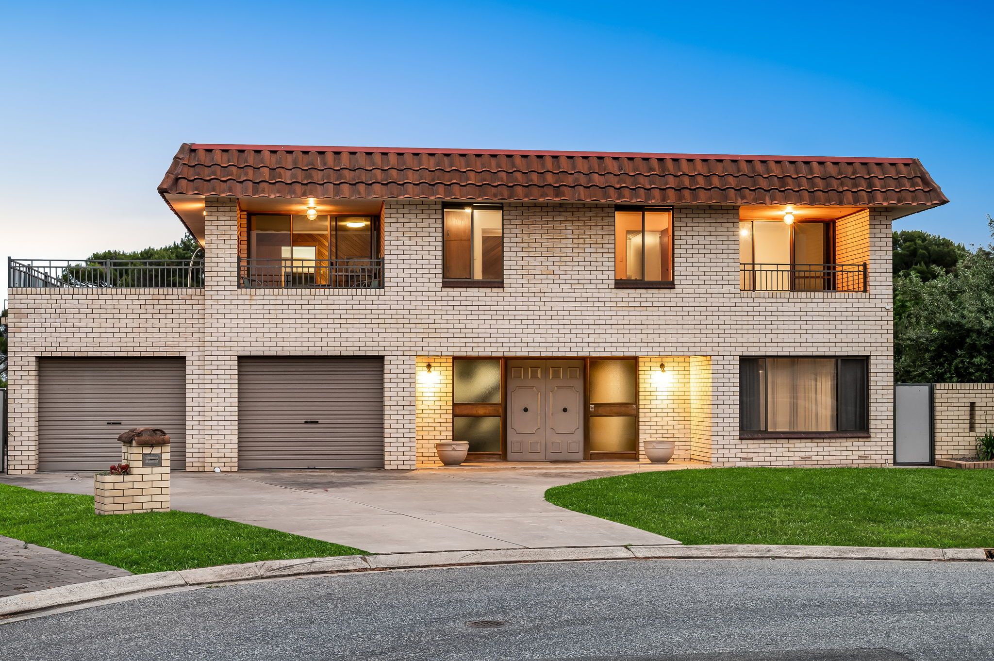 7 Birkdale Grove, West Lakes, SA 5021
