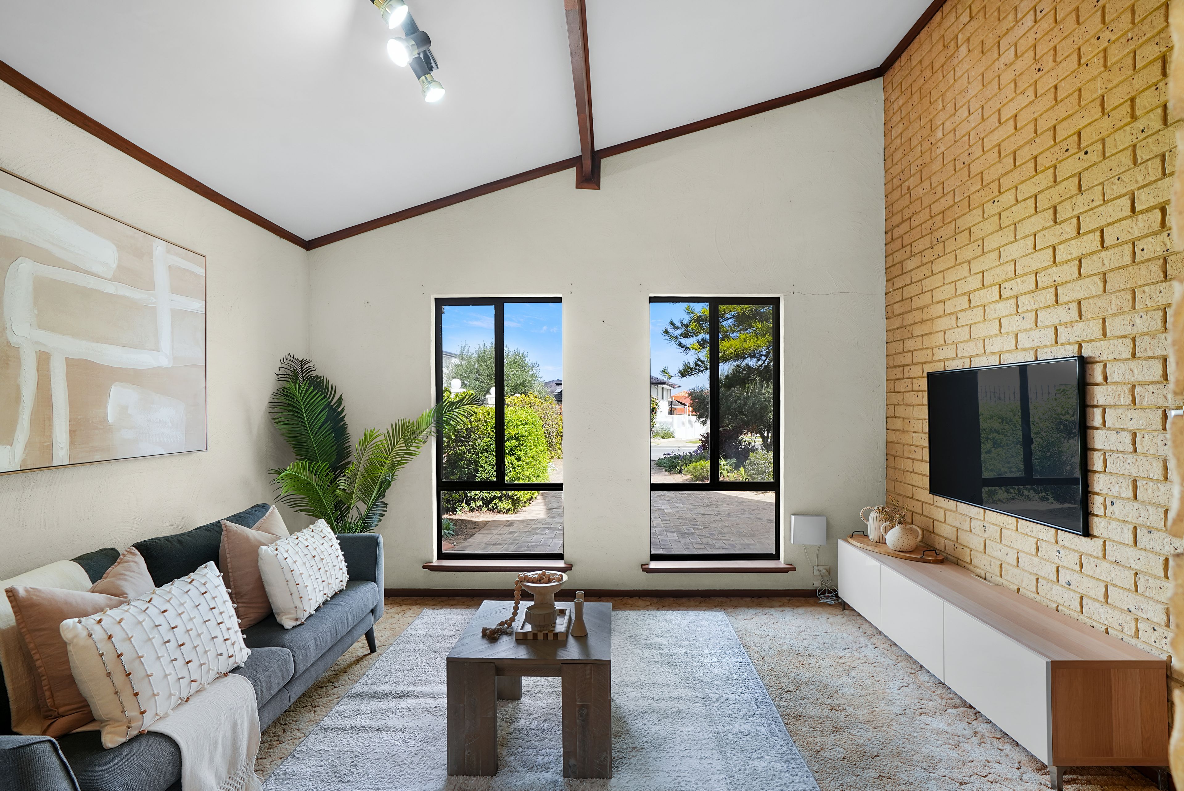 47 Kookaburra Street — photo 4 of 30