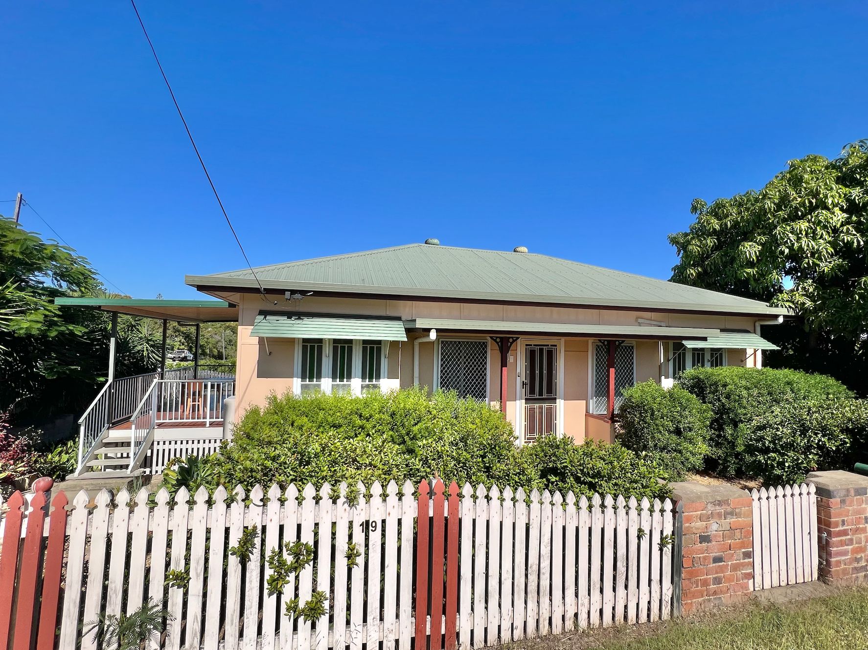 19 Meade Street, Wandal, QLD 4700