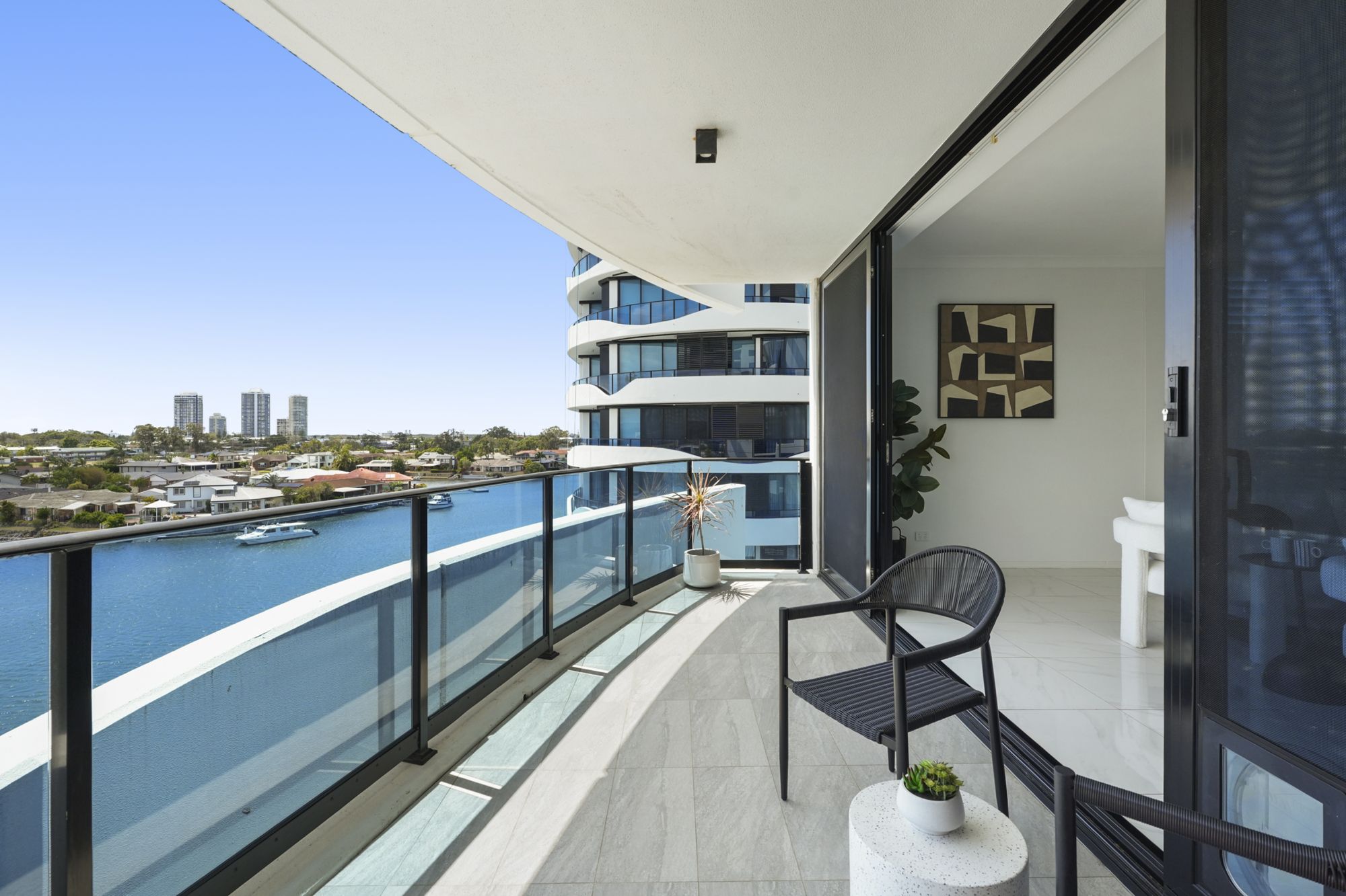 3405/5 Harbour Side Court — photo 10 of 28