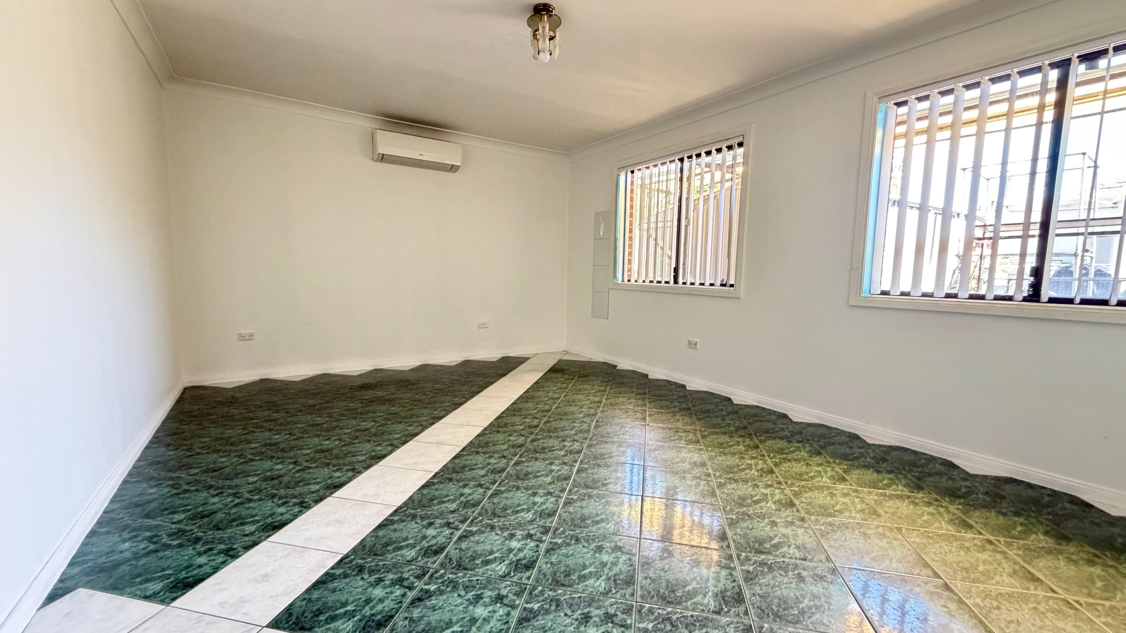 36a Roebuck Street — photo 4 of 5