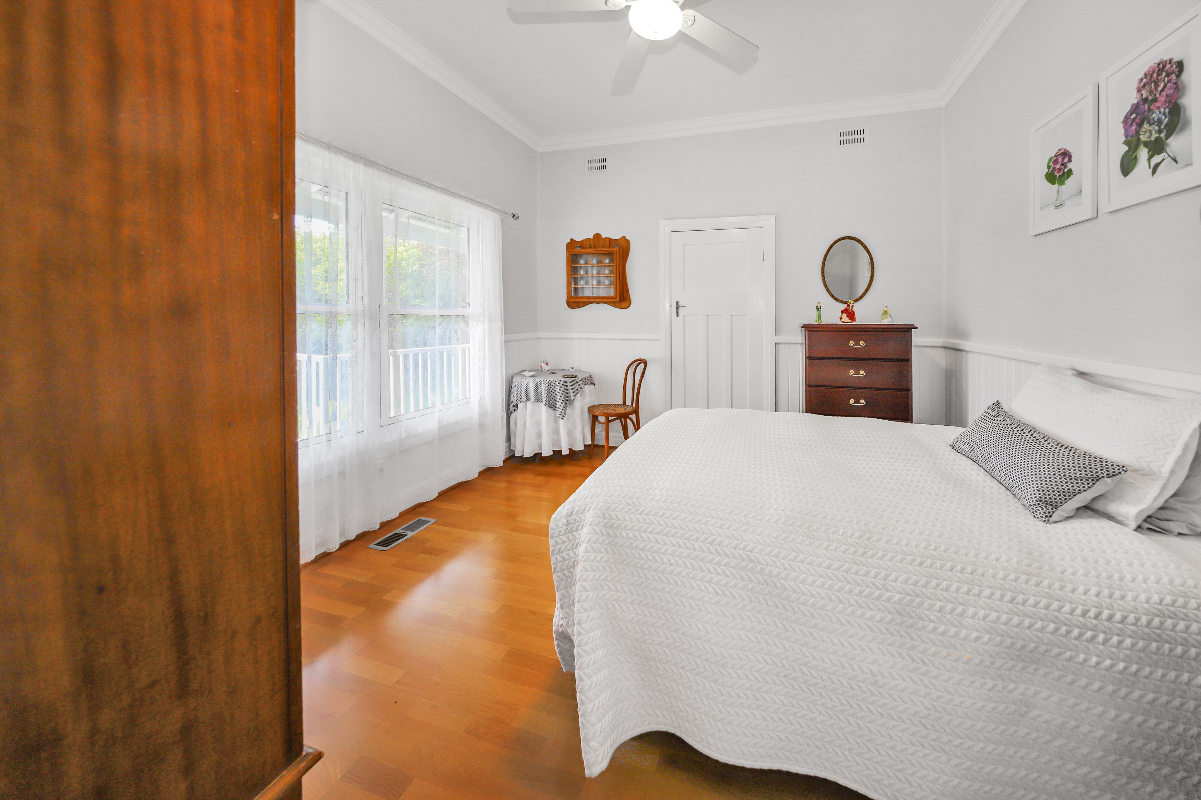 210 Wynyard Street — photo 11 of 26