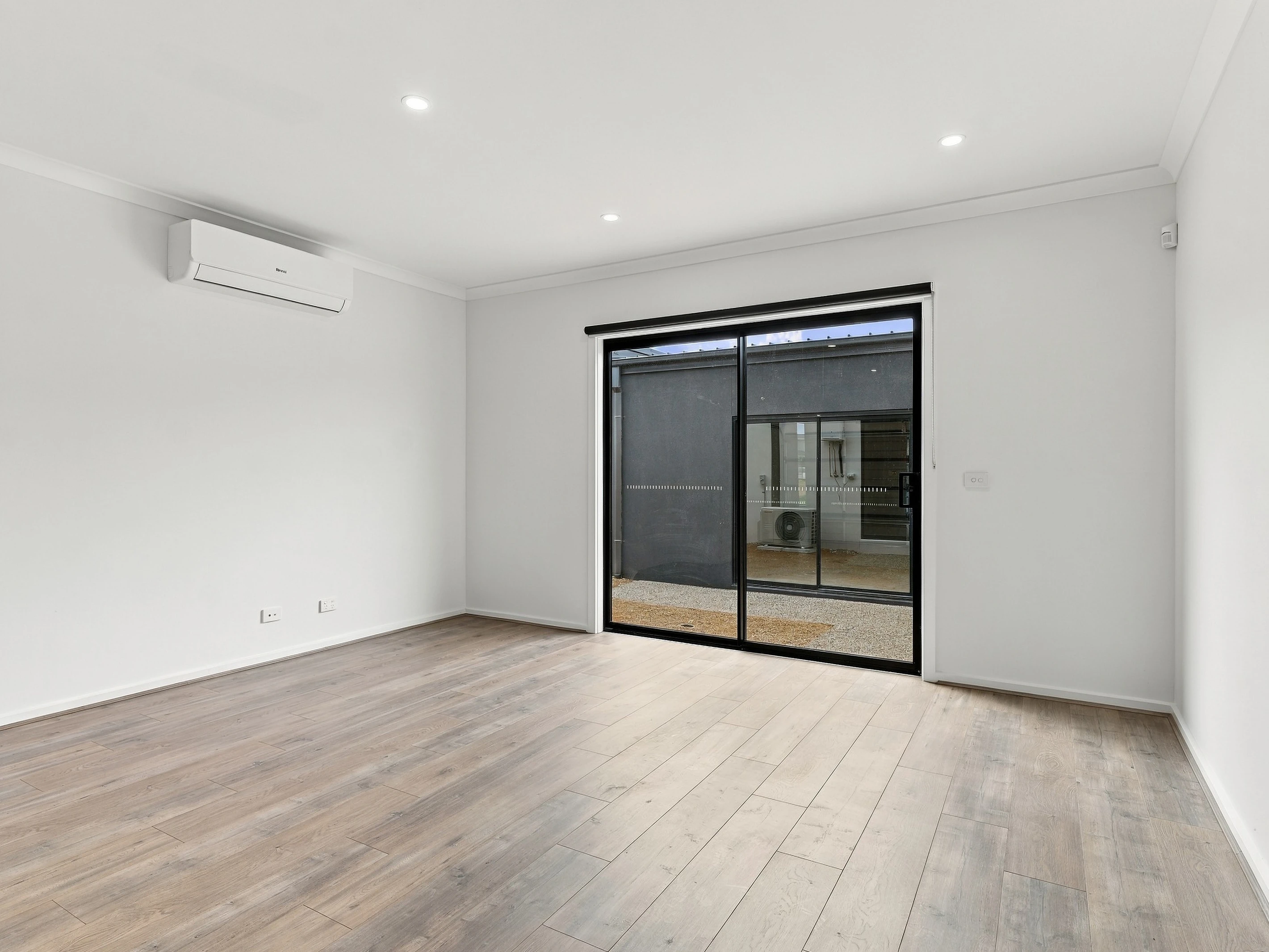 12 Mantri Walk, Tarneit, VIC 3029