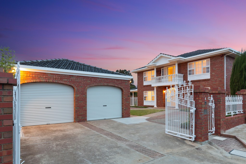4 Trinidad Court, West Lakes, SA 5021