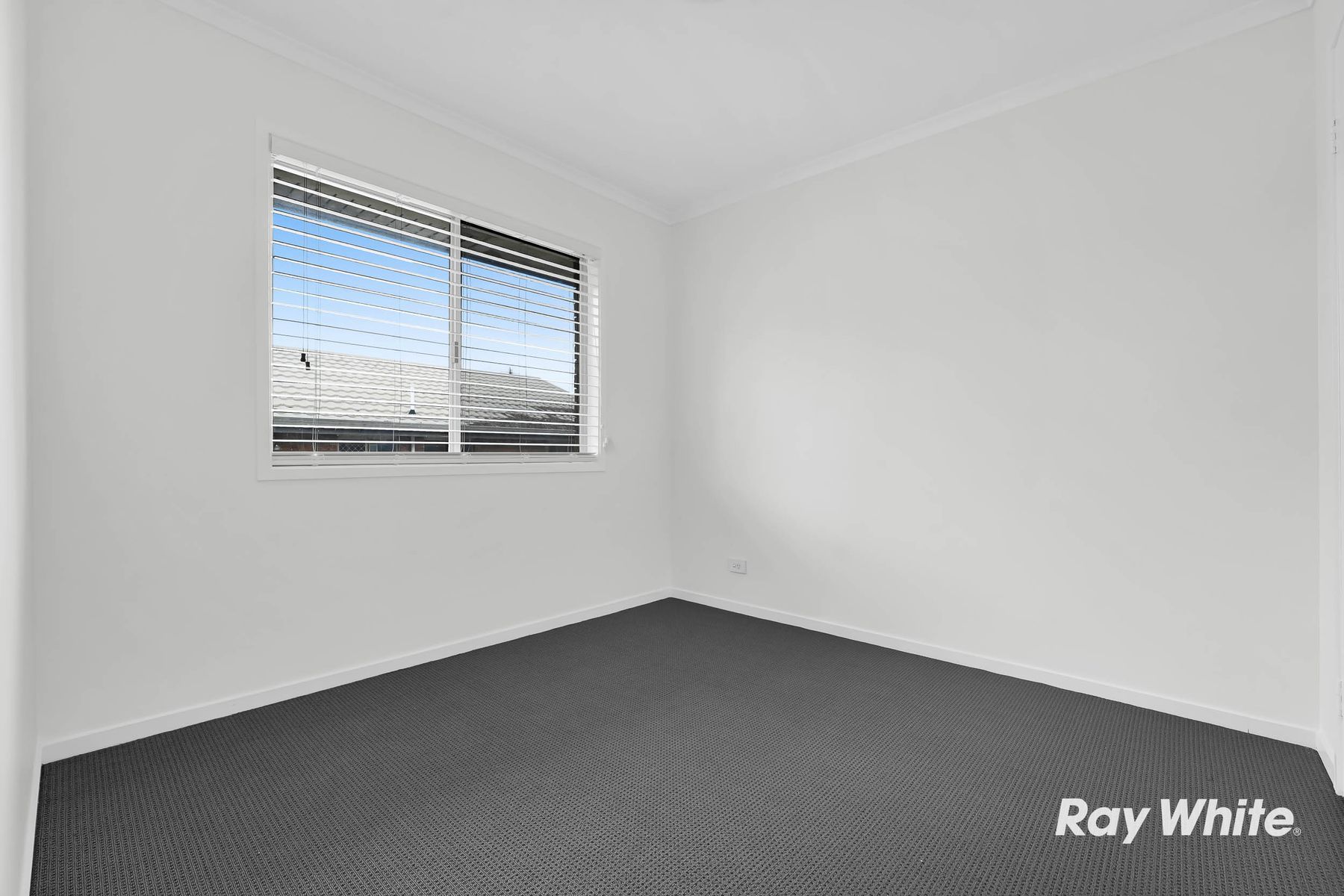 2/100 Smith Road — photo 6 of 18