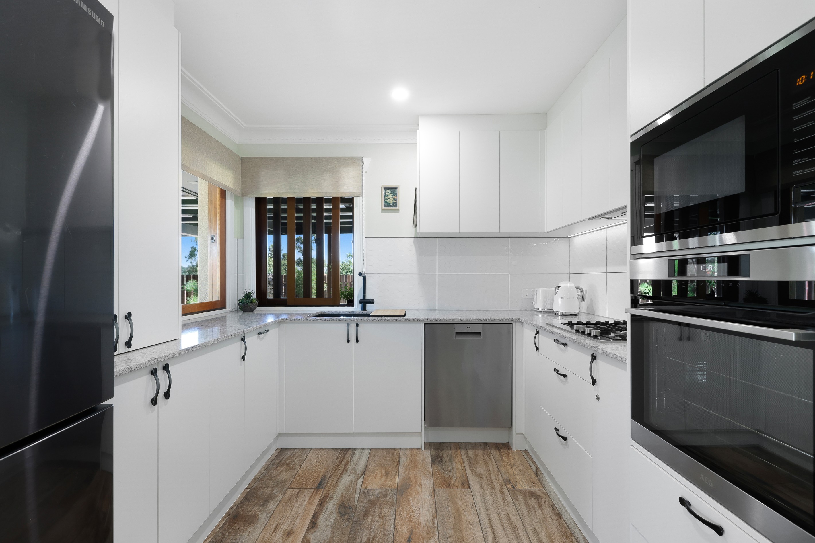 30 Lismore Drive, Helensvale, QLD 4212