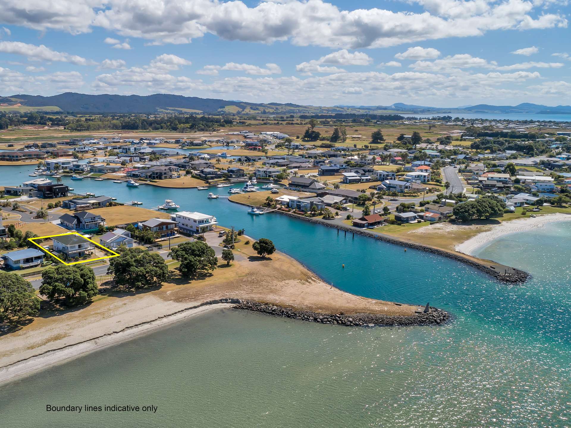 151 Marsden Bay Drive photo 3