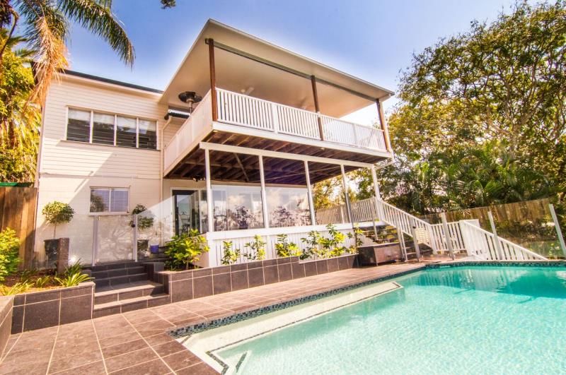 142 Simpsons Road, Bardon, QLD 4065