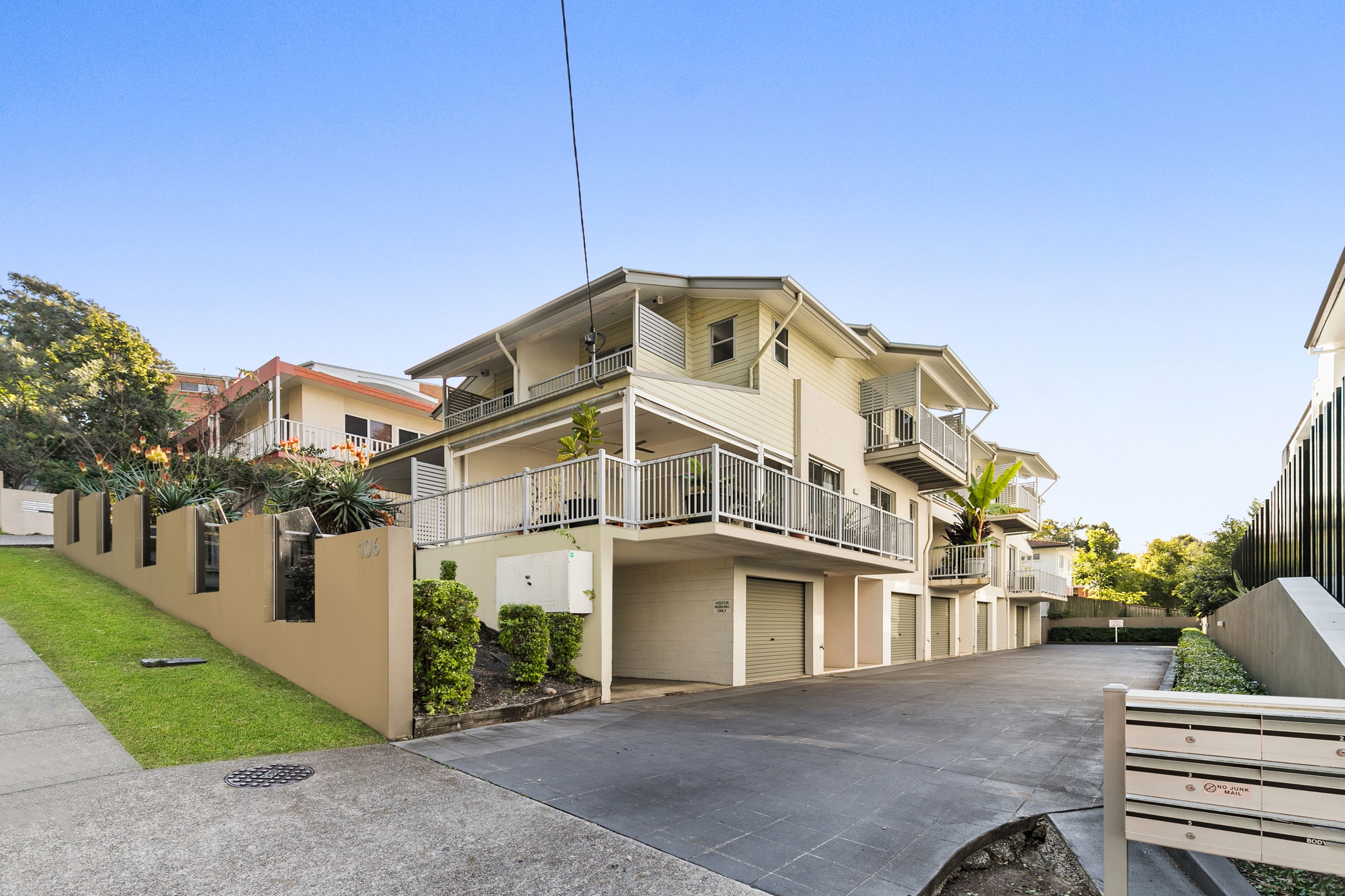 106 Carmody Road, St Lucia QLD 4067