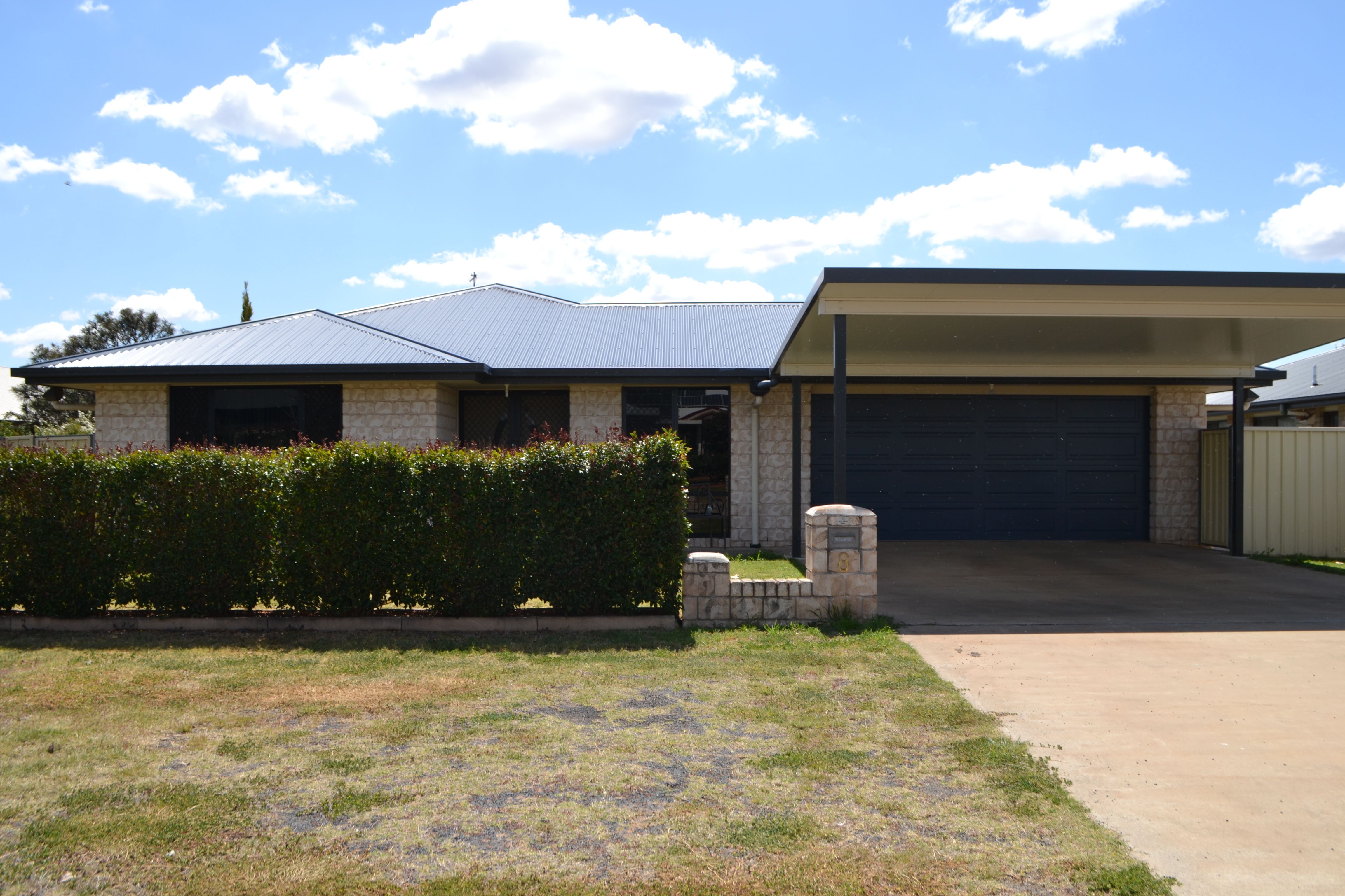 8 Debbie Court, Oakey QLD 4401