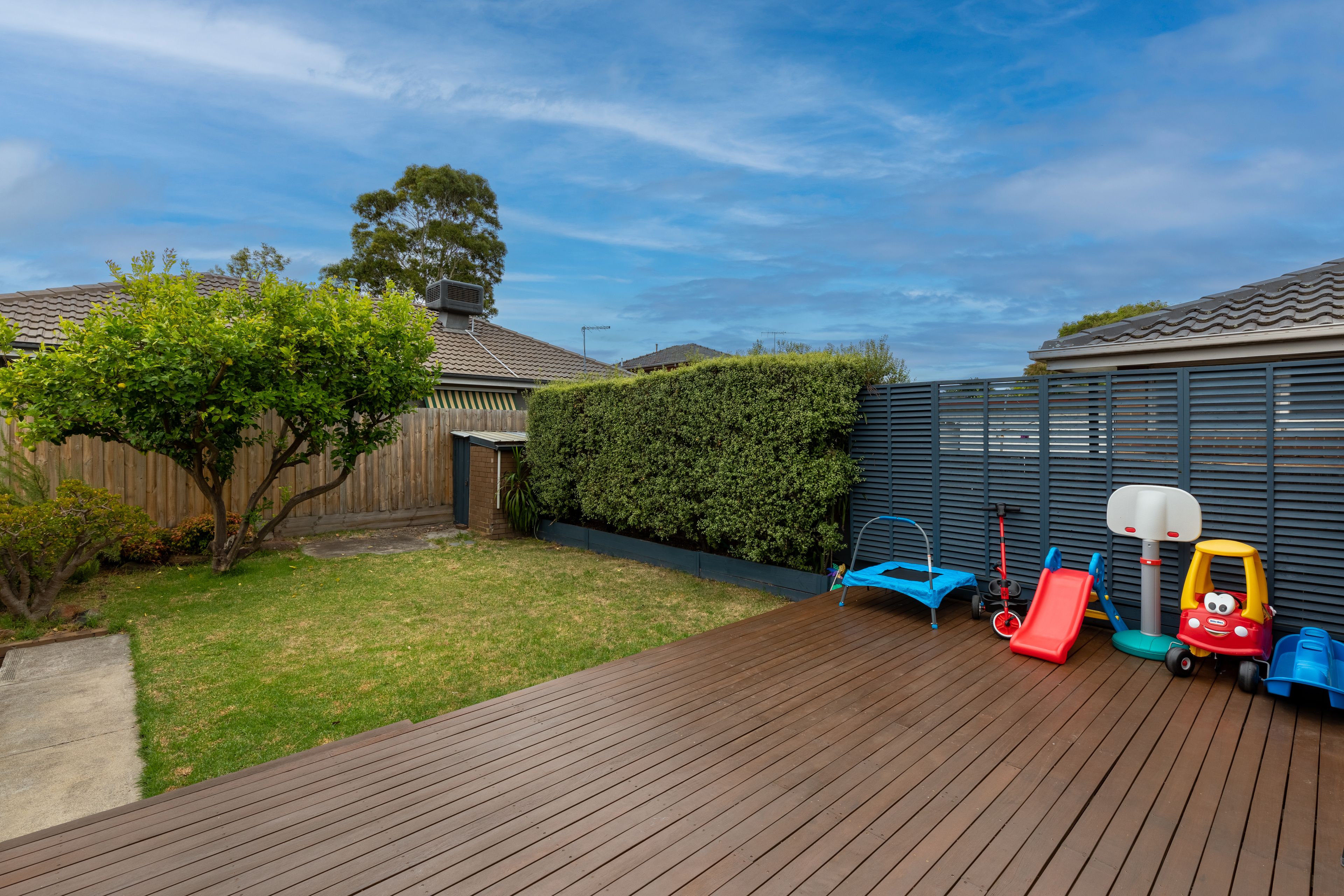 17 Barclay Drive — photo 11 of 11