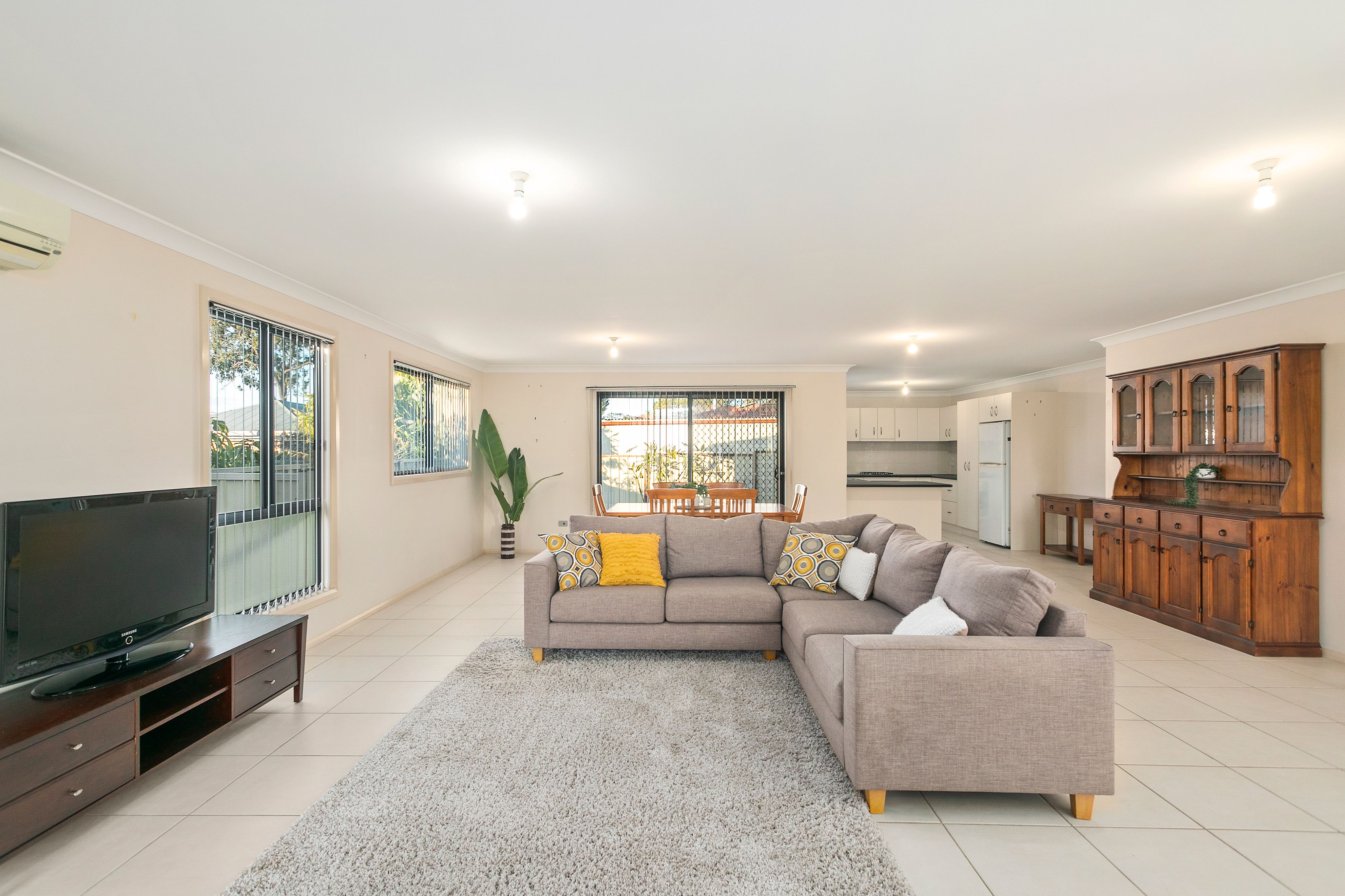 2/36 Devonshire Crescent, Oak Flats, NSW 2529