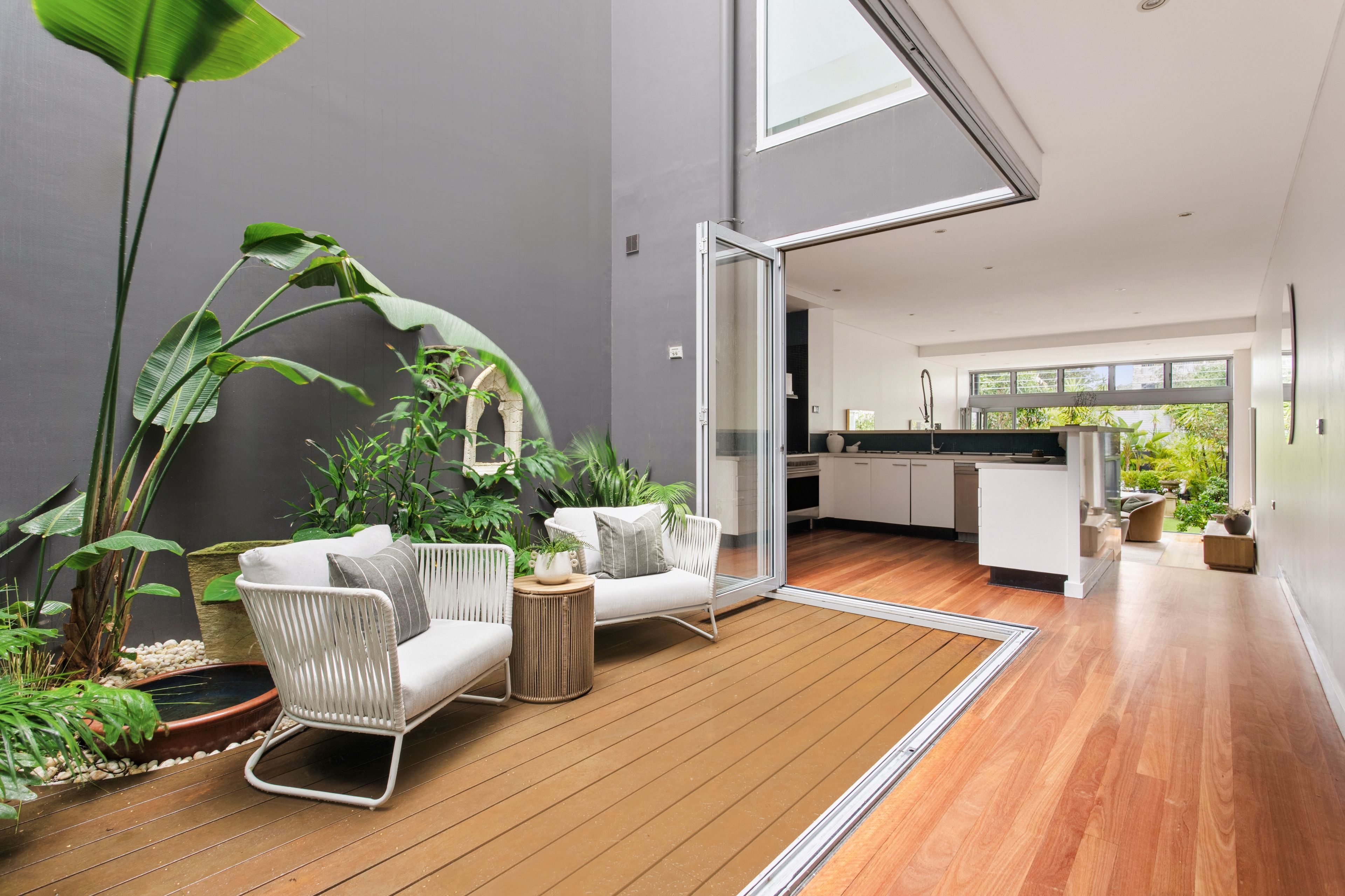 74 Lawrence Street — photo 5 of 11