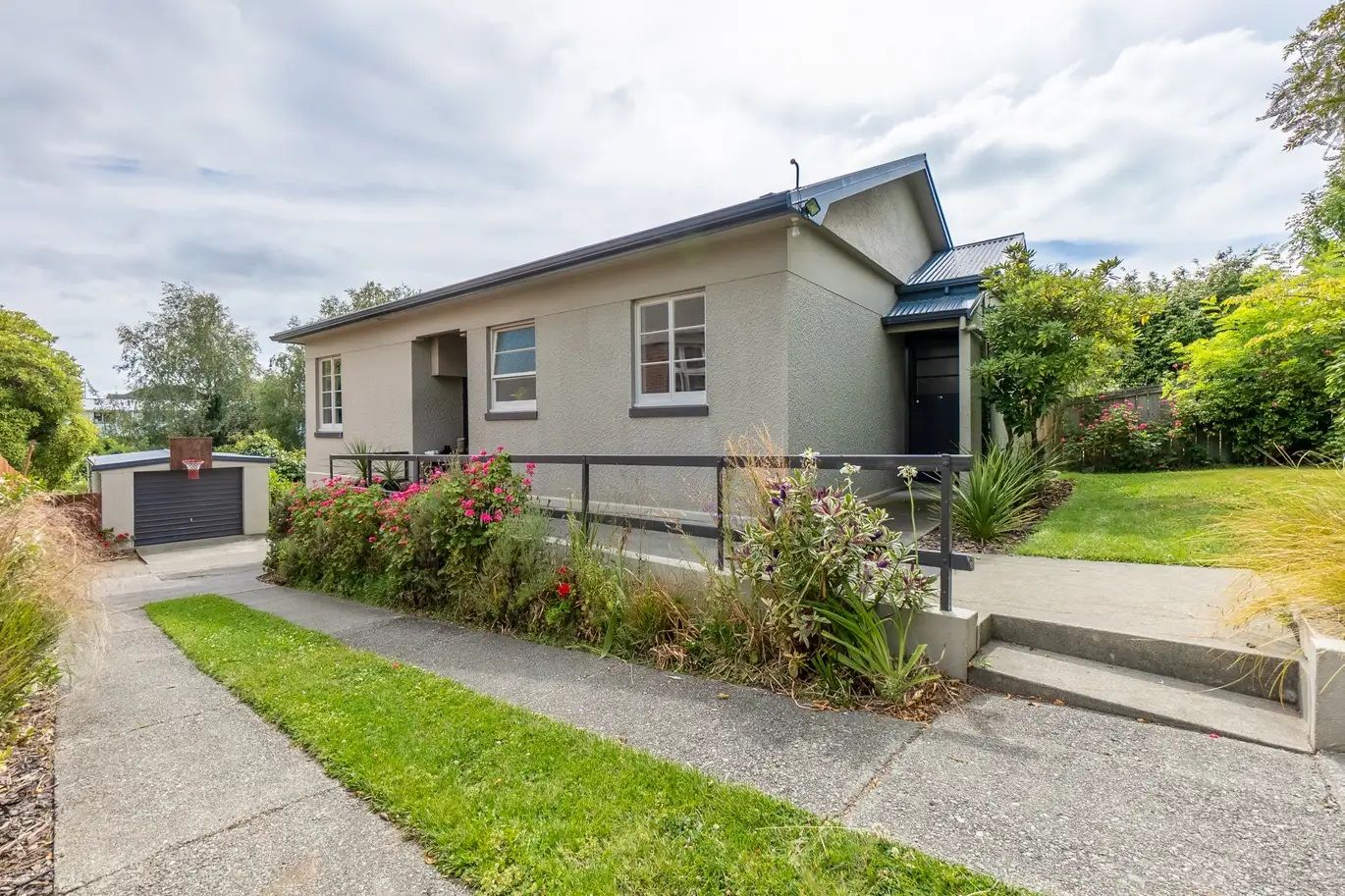 31 Kitchener Square, Timaru, Timaru District 7910 Leased House Ray