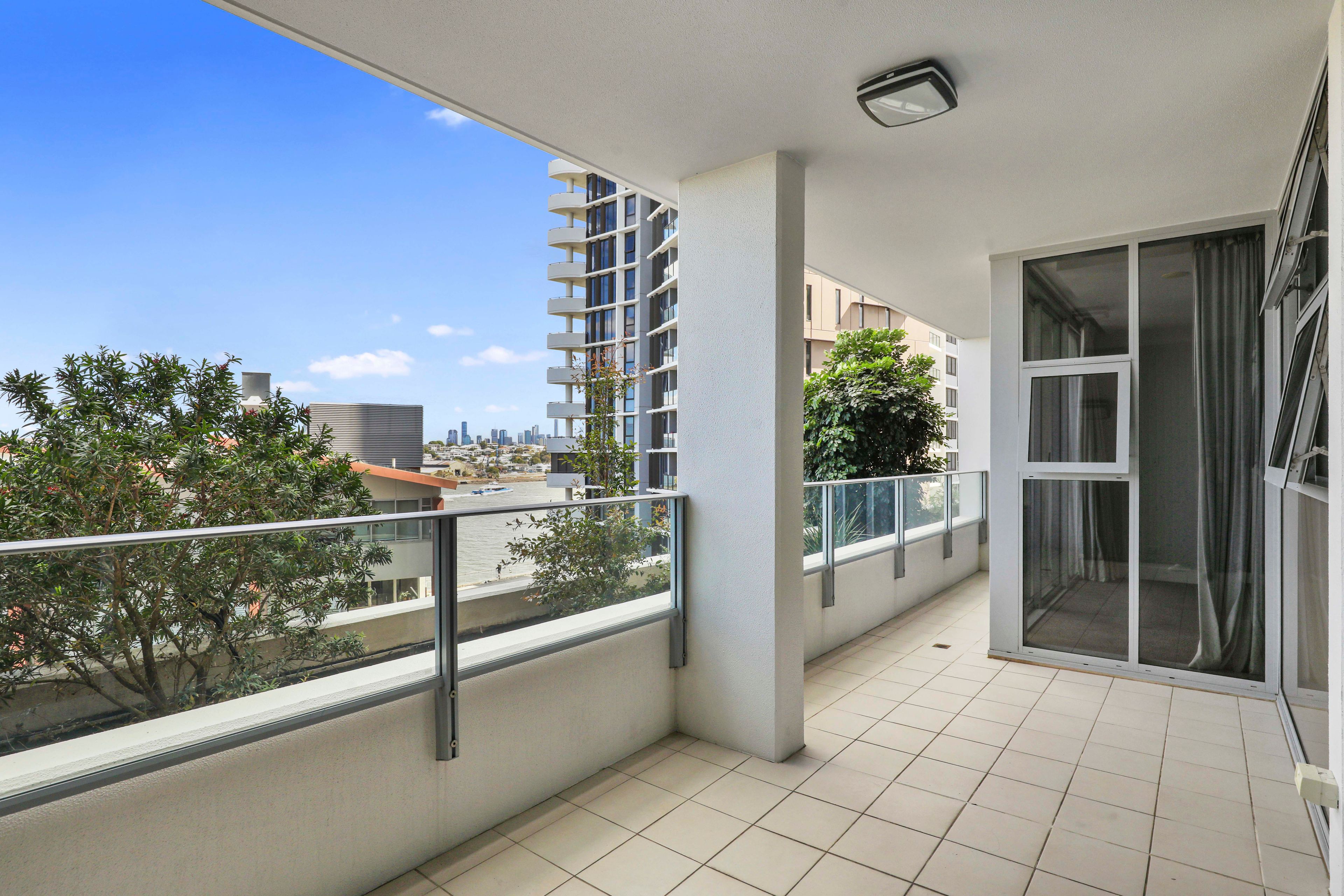 4082/37C Harbour Road, Hamilton, QLD 4007