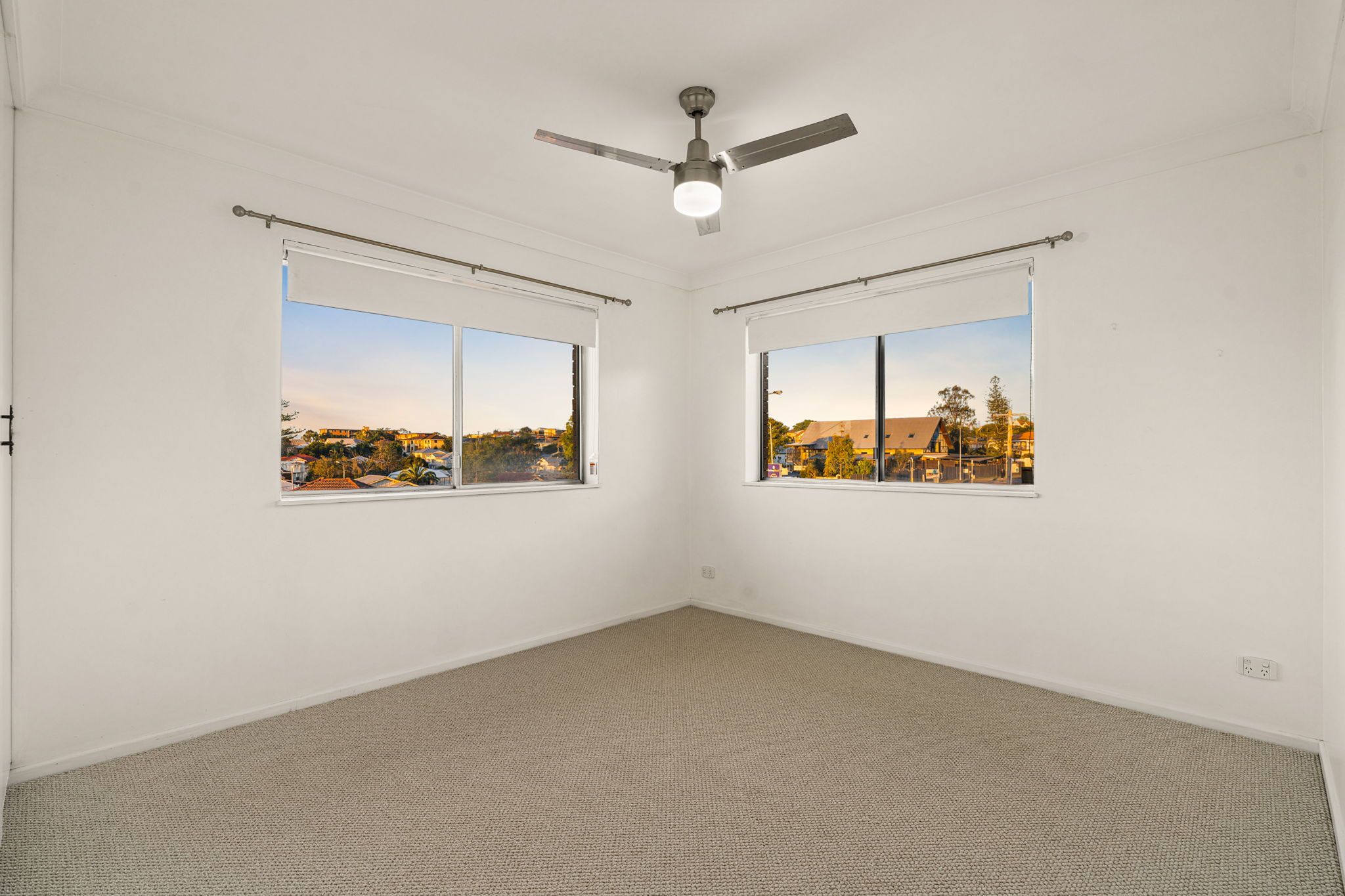 4/209 Juliette Street — photo 13 of 20