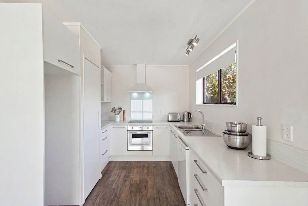 49 Butley Drive, Farm Cove, Manukau City