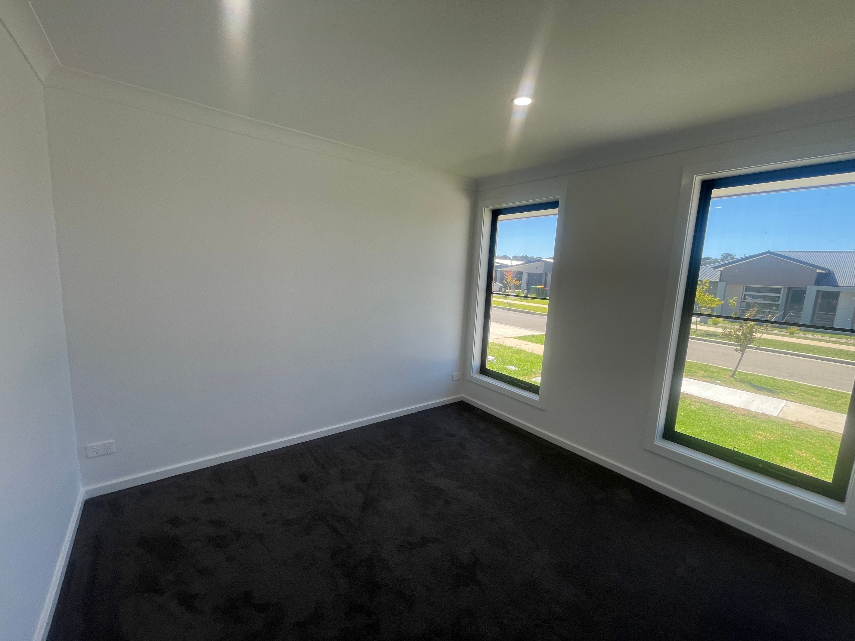 2/35 Matchless Avenue, Goulburn, NSW 2580