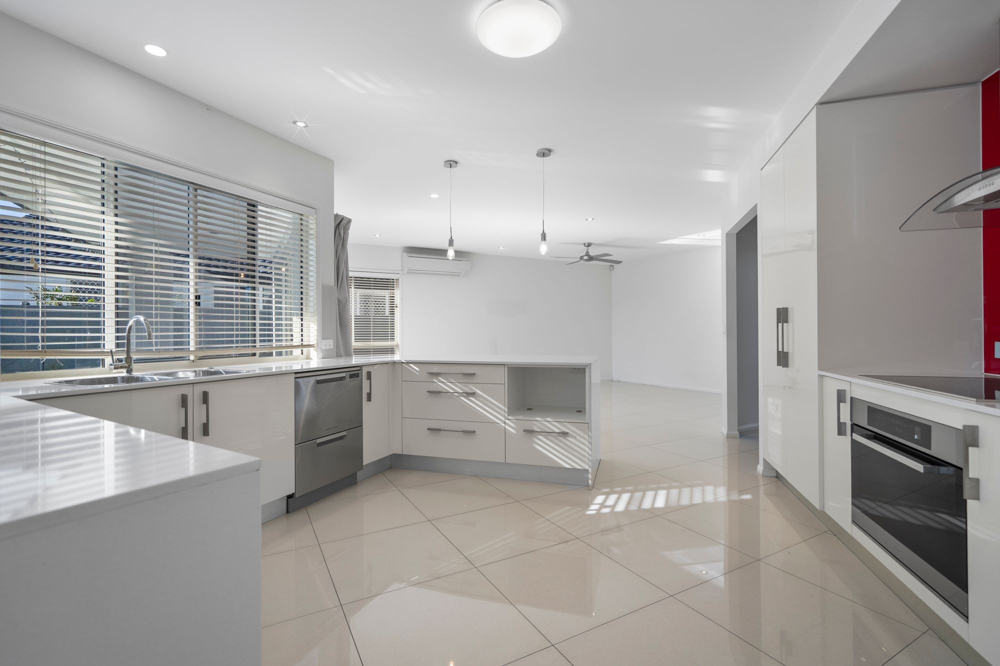 109 Pebble Beach Drive, Runaway Bay, QLD 4216