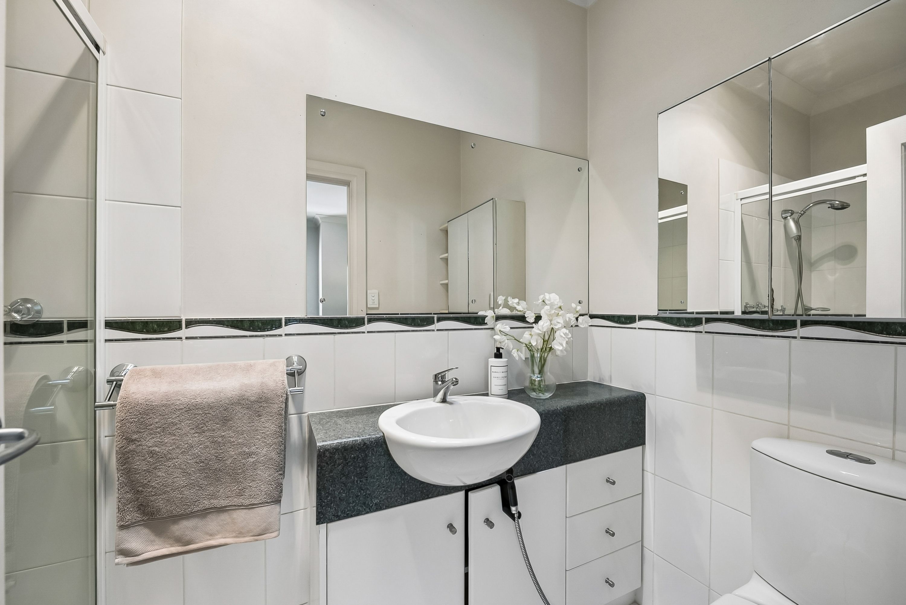 12 Yates Street — photo 9 of 12