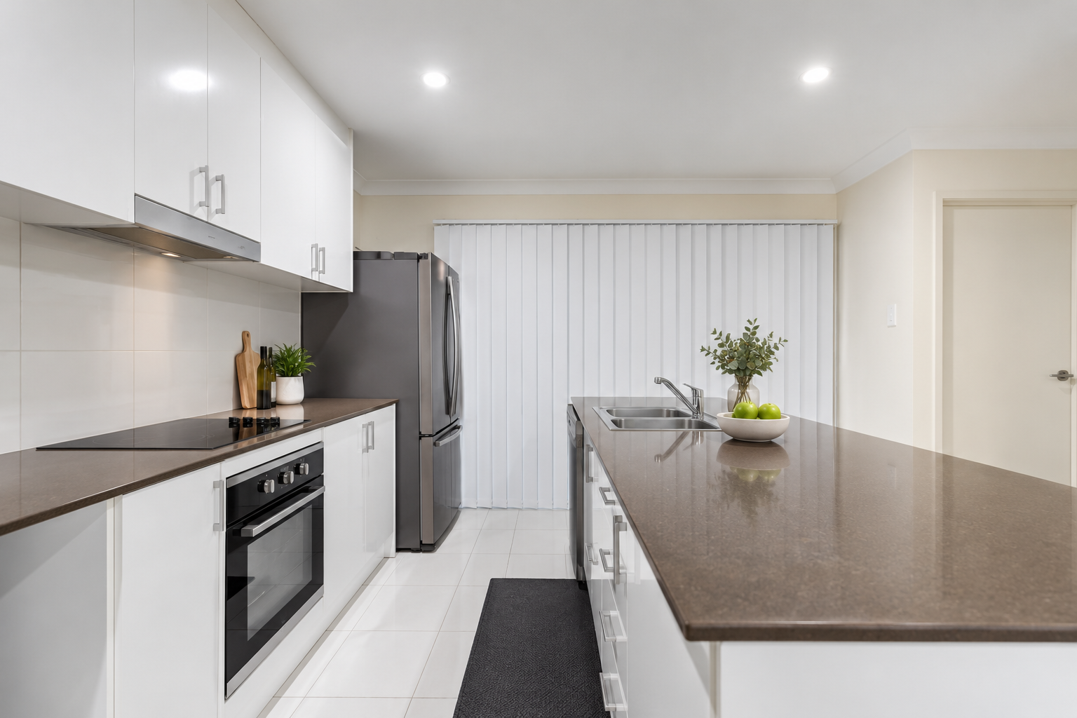 20/73 Redhead Street — photo 3 of 14