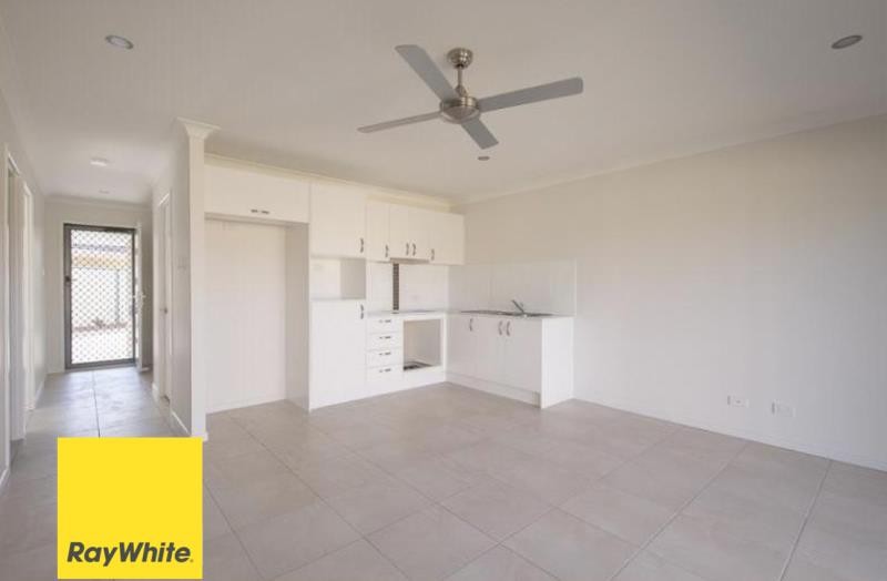 2/7 Kellie Court, Crestmead, QLD 4132