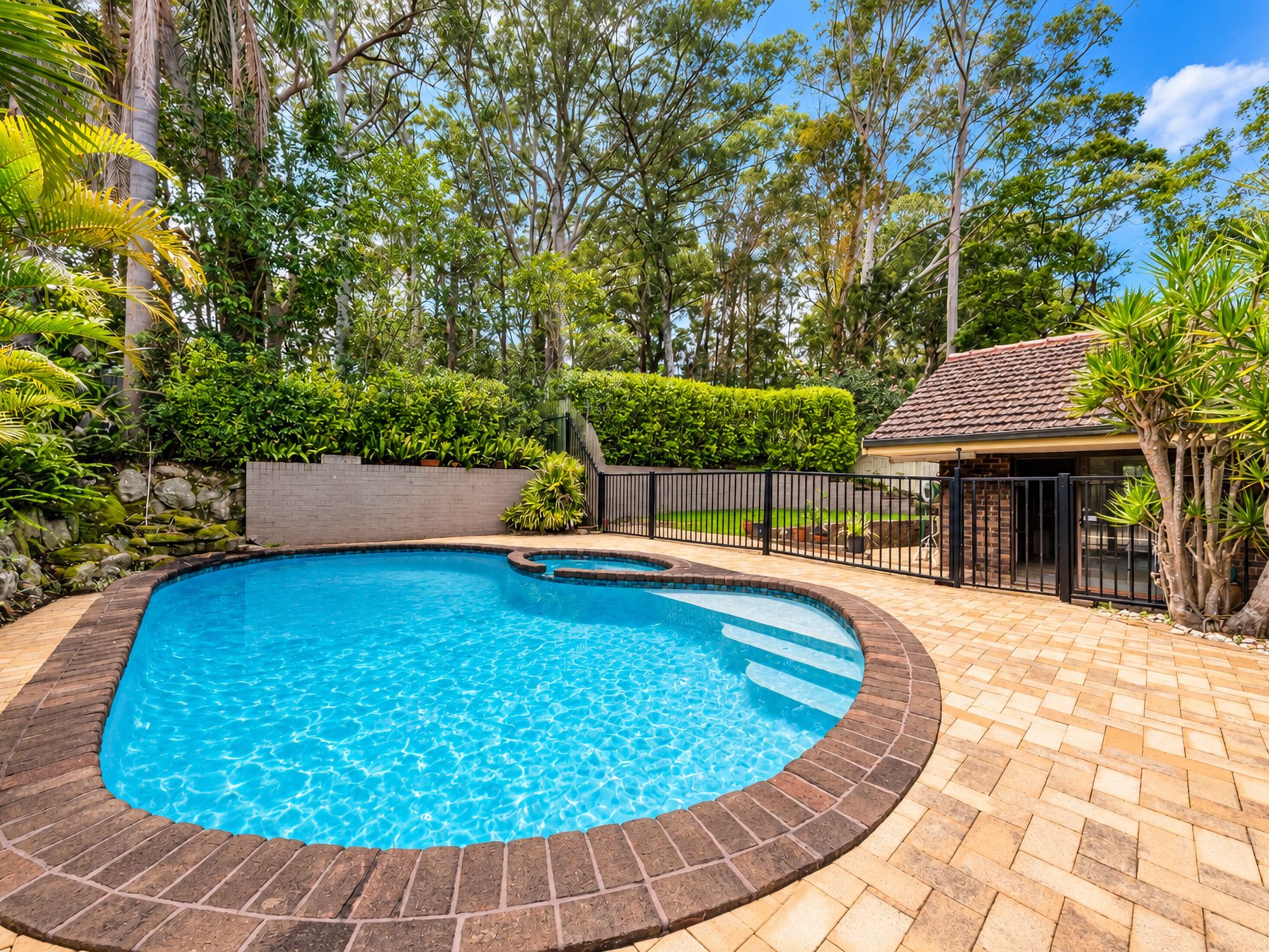 109 Wyong Road — photo 3 of 17