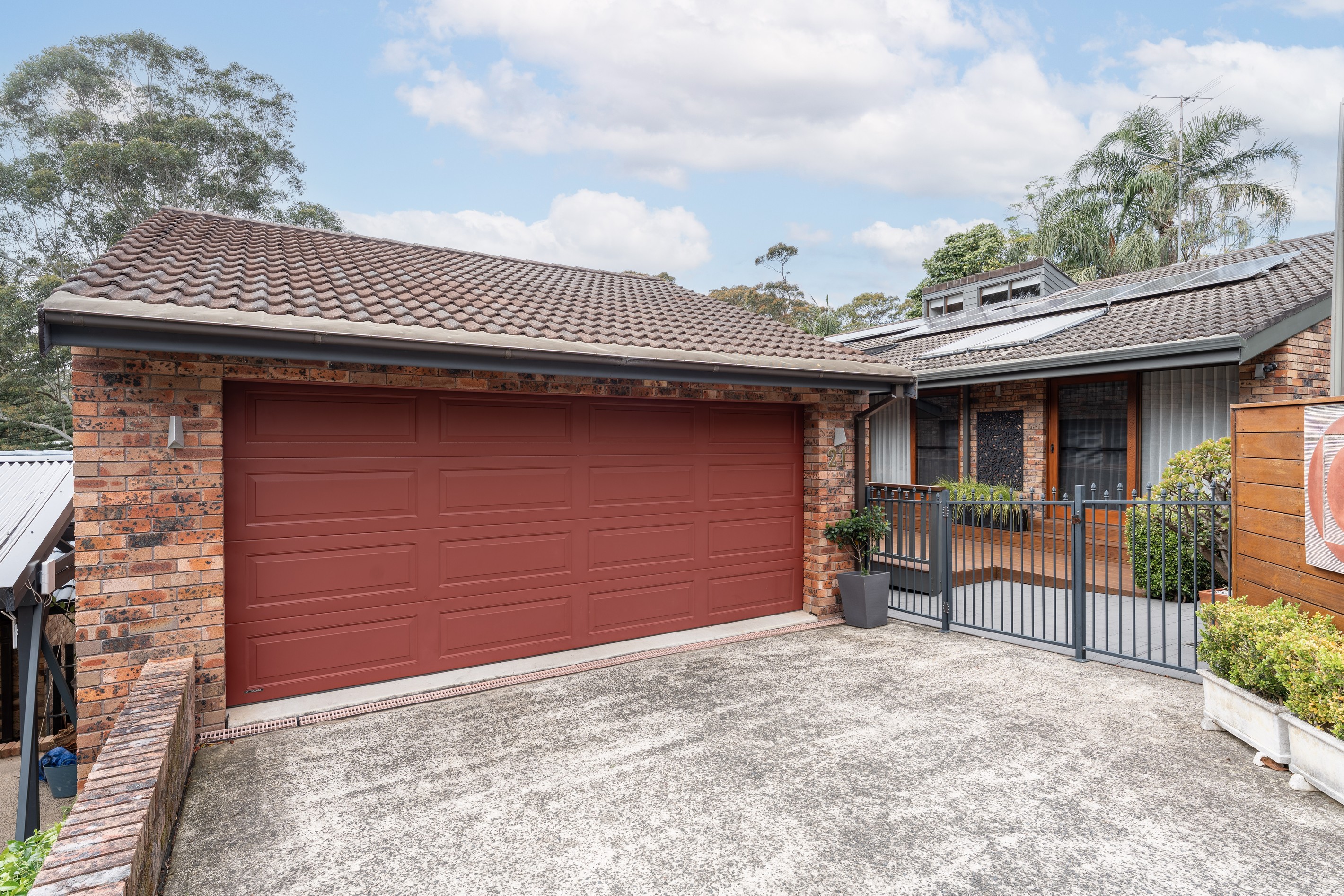 21 The Crescent, Helensburgh, NSW 2508
