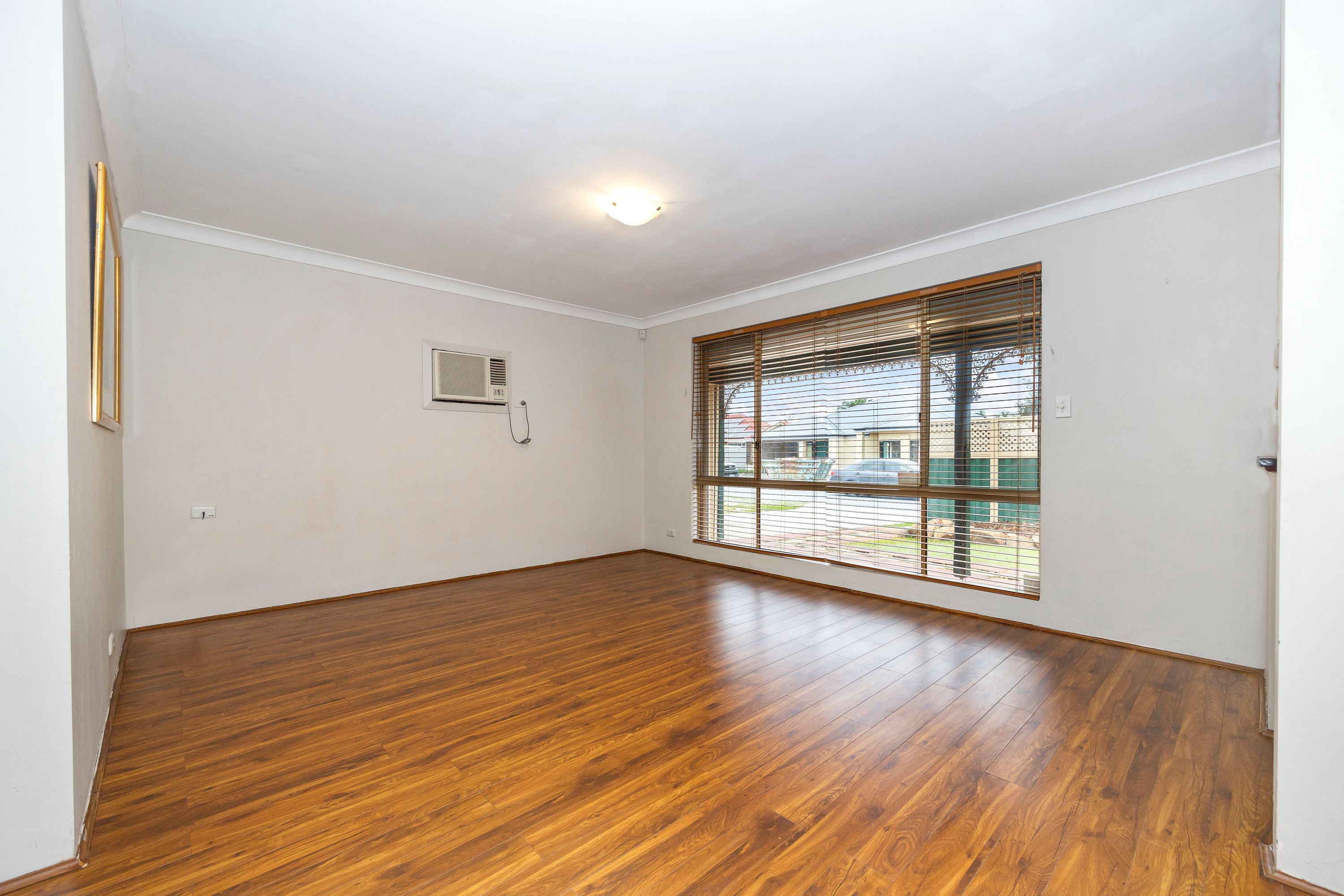 1 Peacock Green, Ballajura, WA 6066