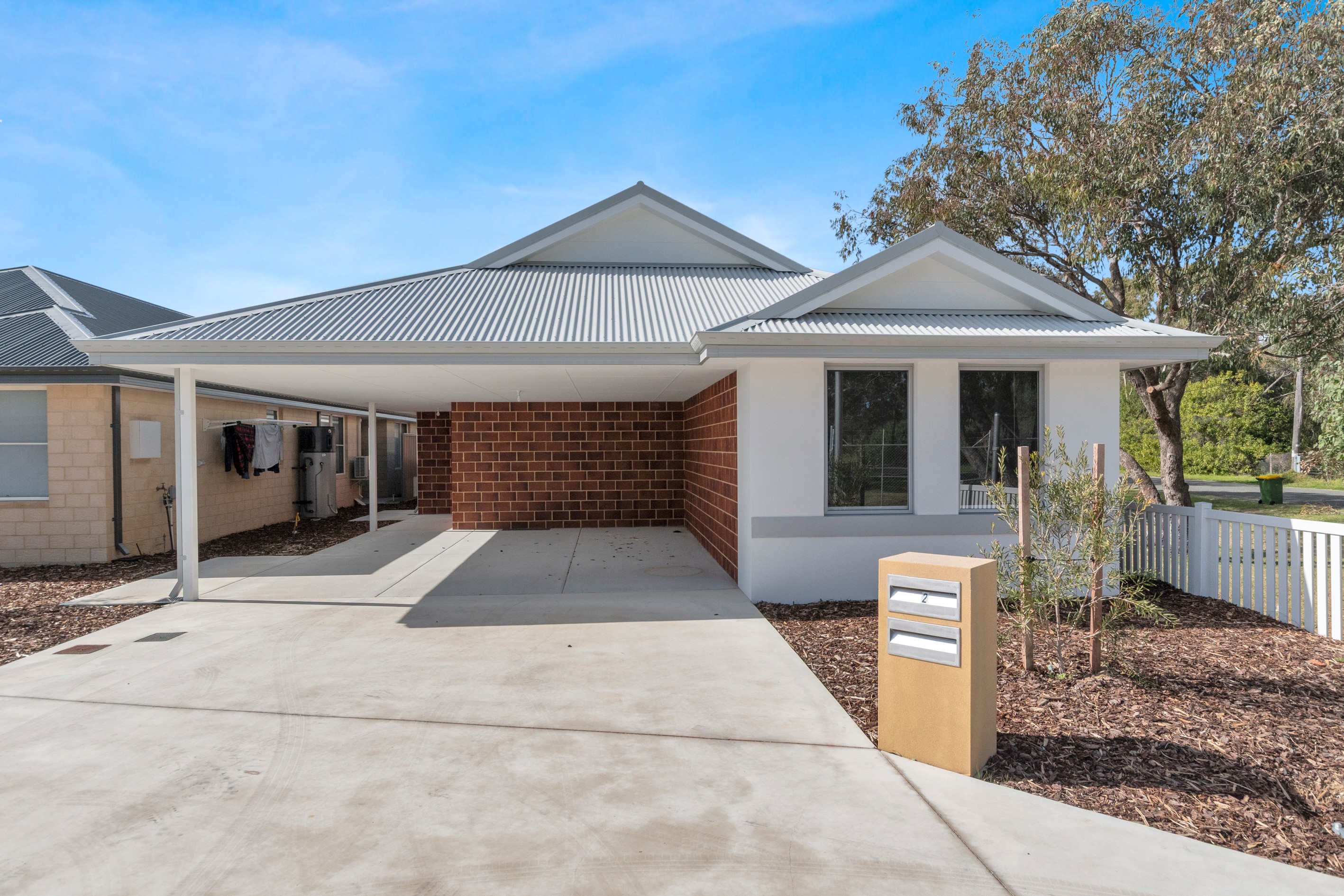 2b/22 Old Pinjarra Road, Greenfields, WA 6210